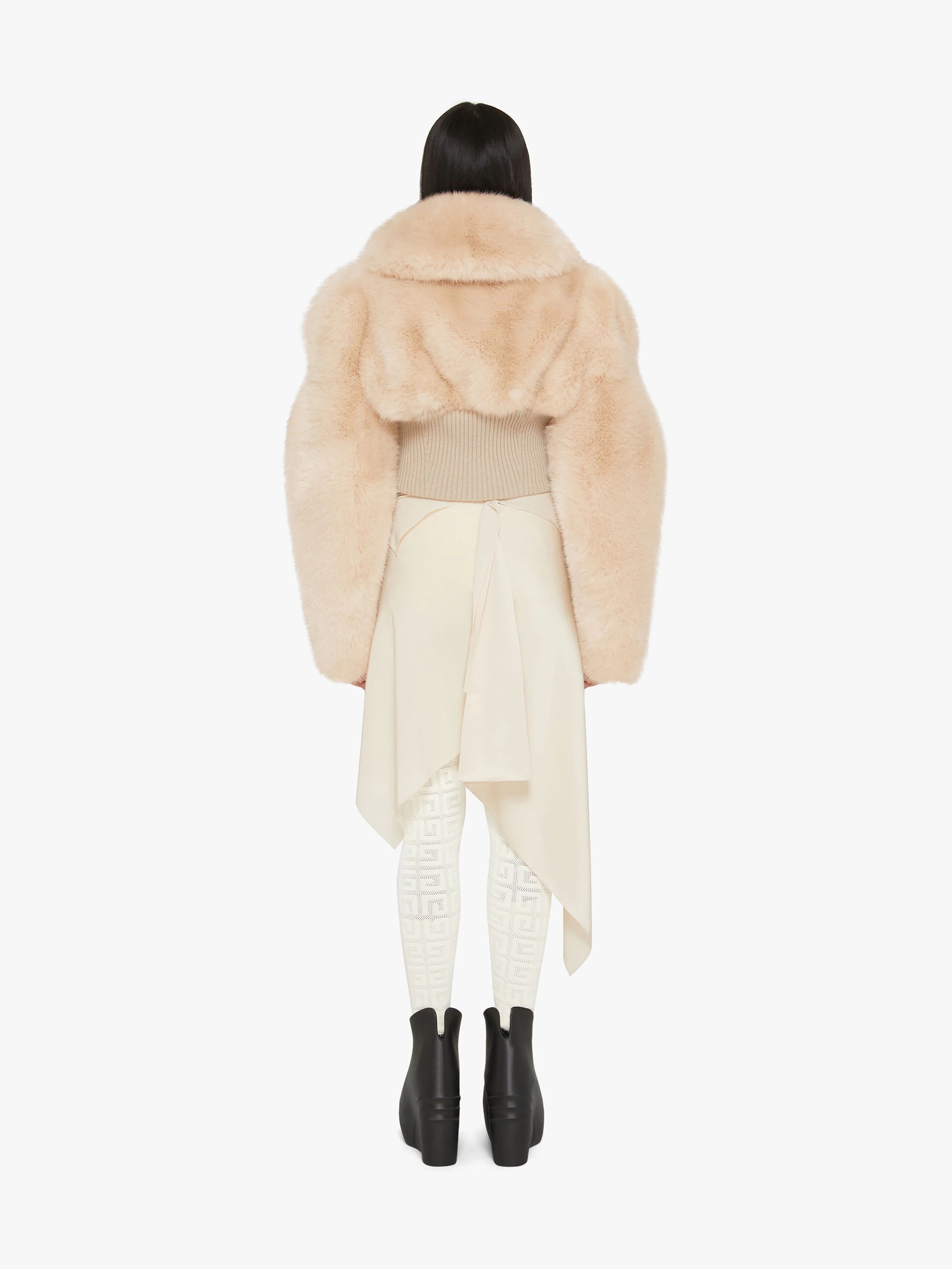 SHORT VEST IN FAUX FUR - 4