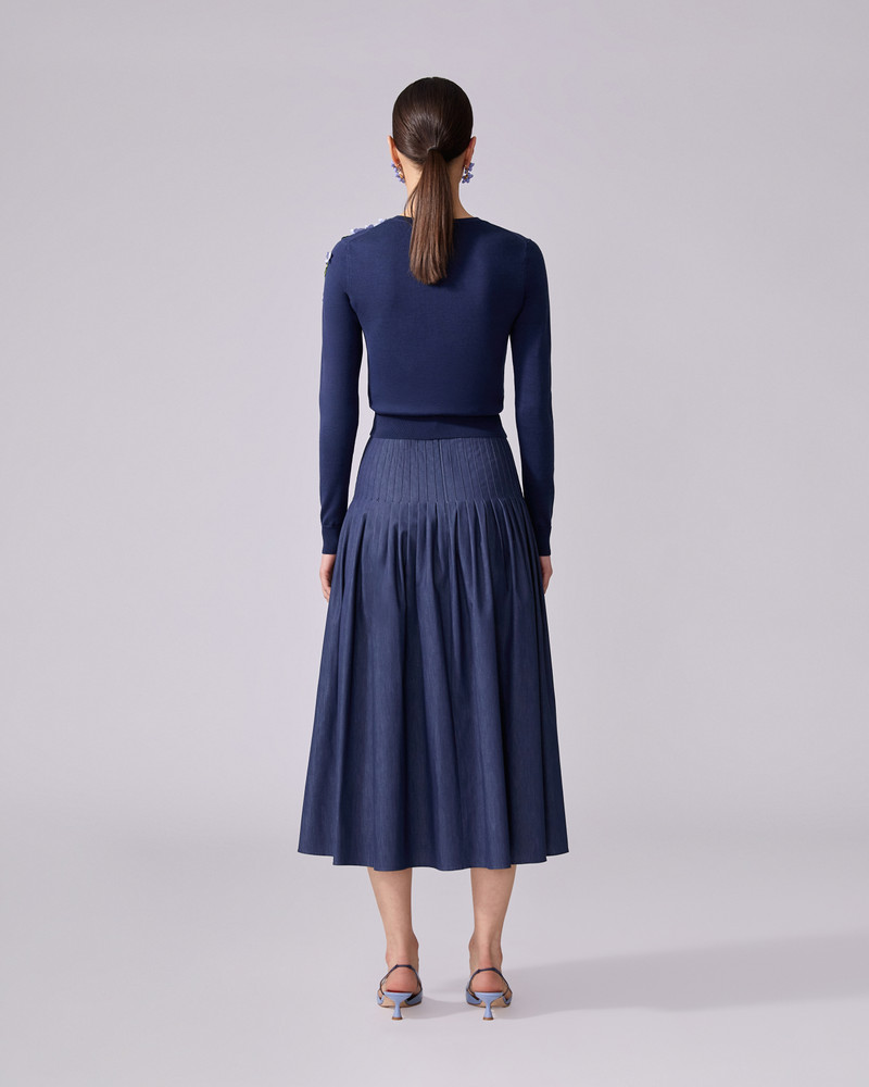 Floral-Embroidered Cardigan 3