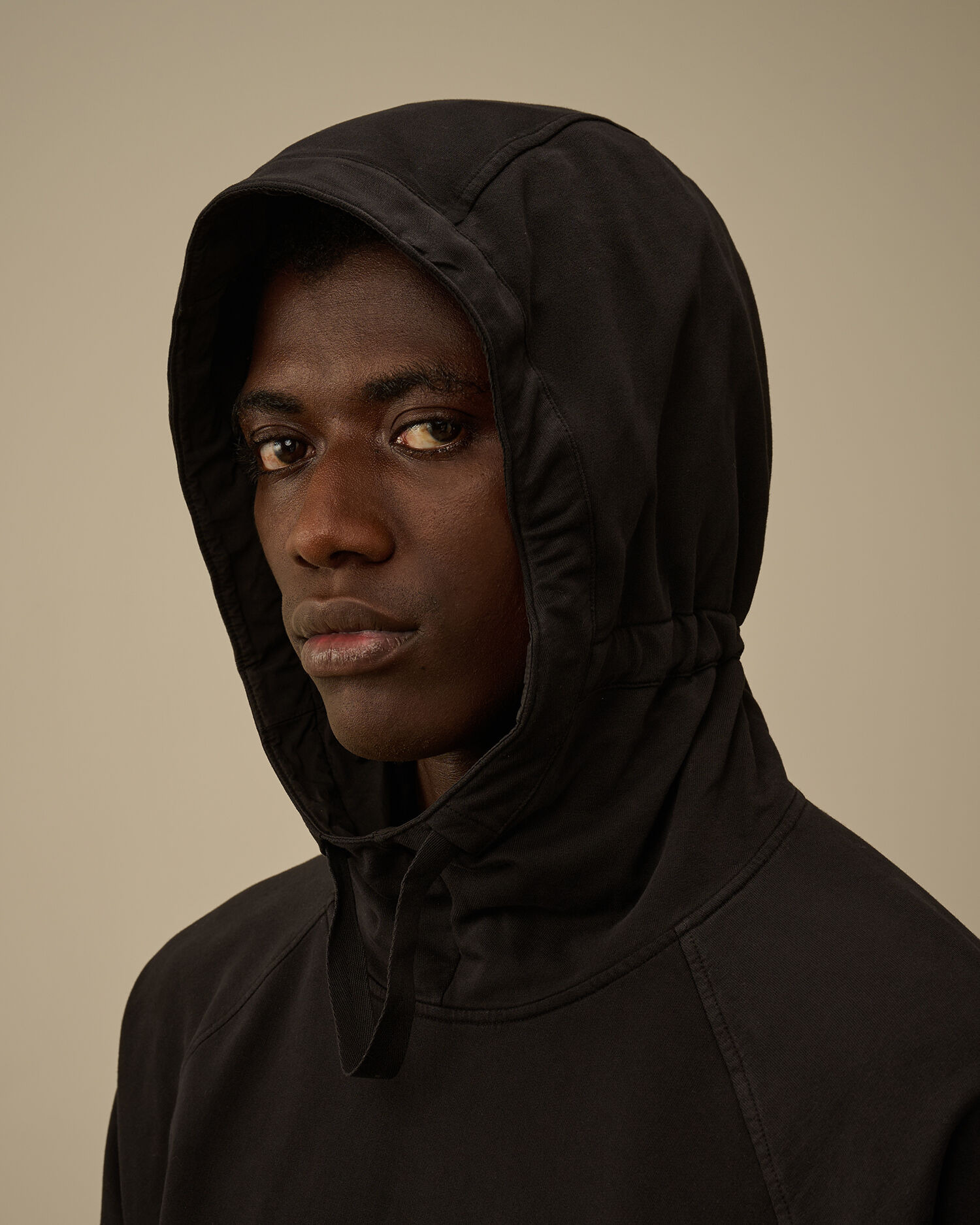 Light Fleece Hooded Lens Sweatshirt - 6
