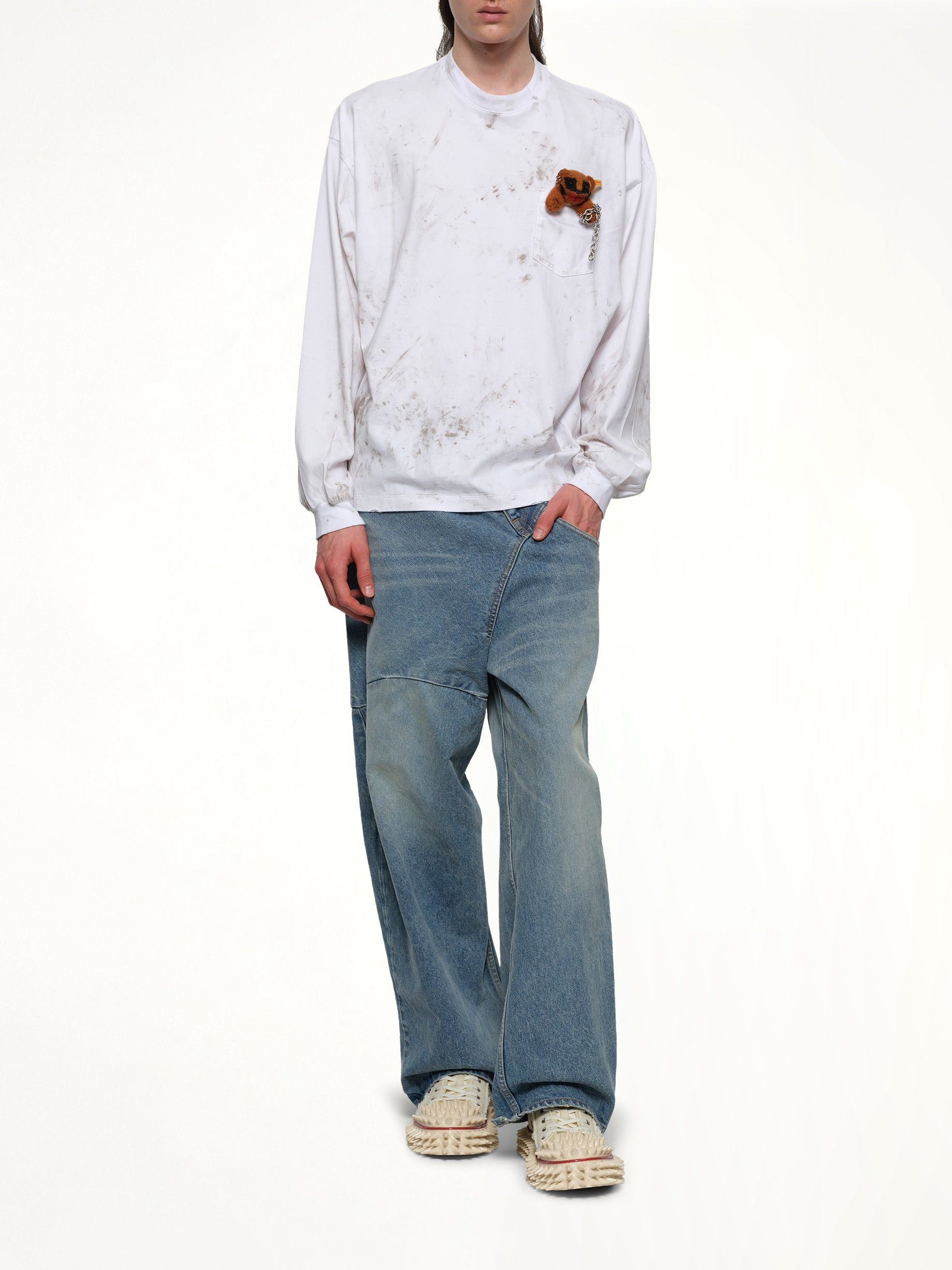 Long Sleeve T-Shirt With Villain Bear in White - 4