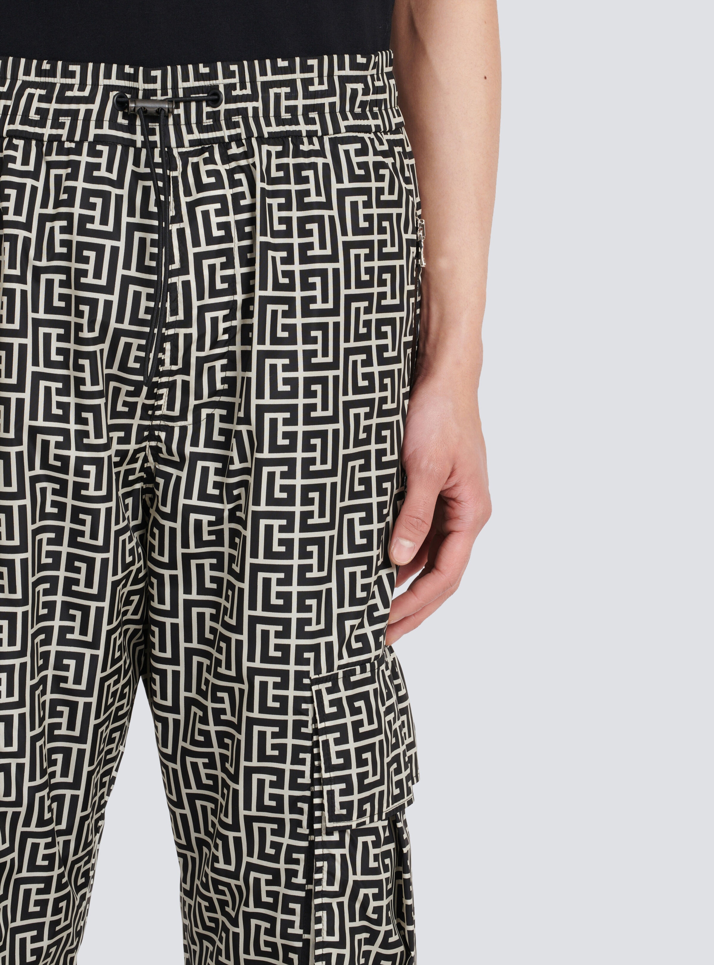 Cargo pants with Balmain monogram - 7