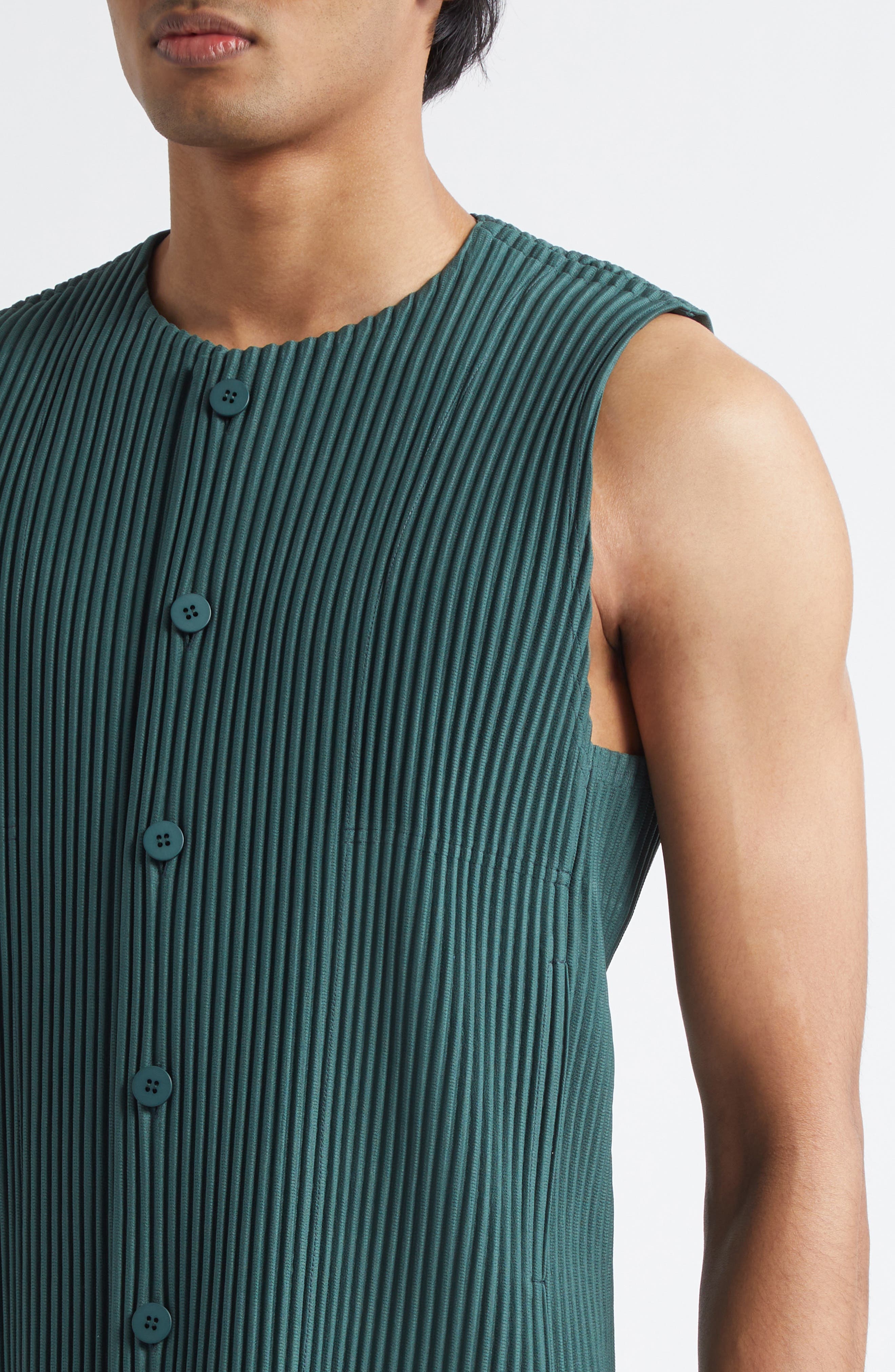Homme Plissé Issey Miyake Tailored Pleats 1 Vest in Evergreen at Nordstrom - 5