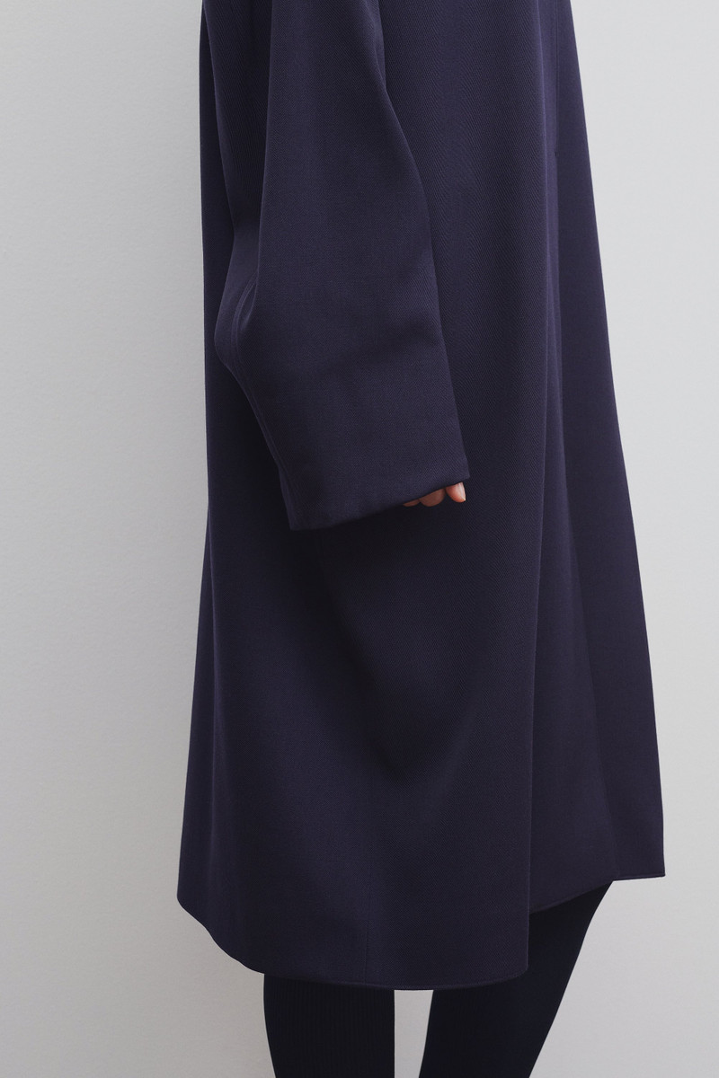 Denise Coat in Virgin Wool 5
