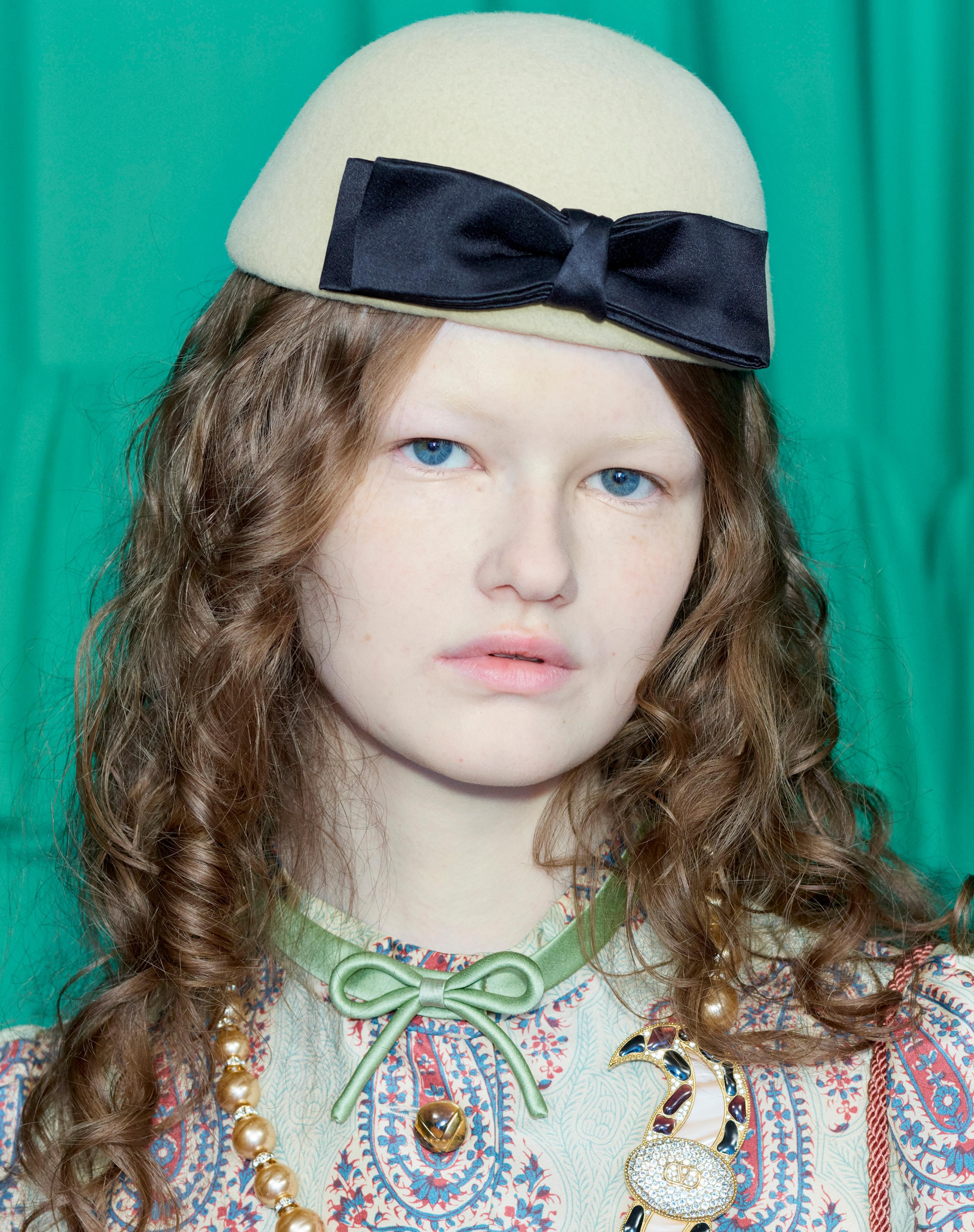 VLOGO SIGNATURE HAT IN LAPIN FABRIC WITH SATIN BOW - 6