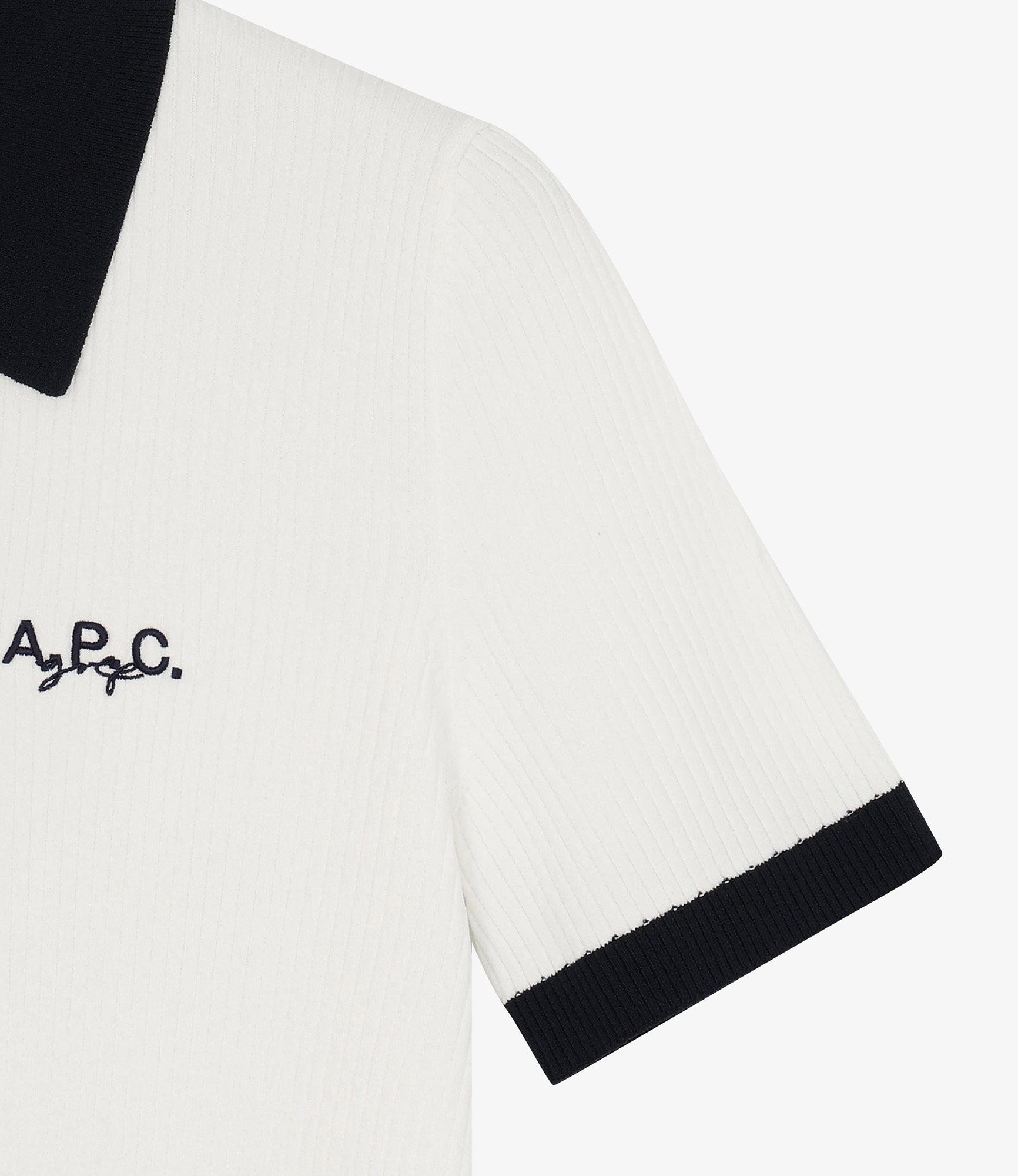 LÉONIE POLO - 8