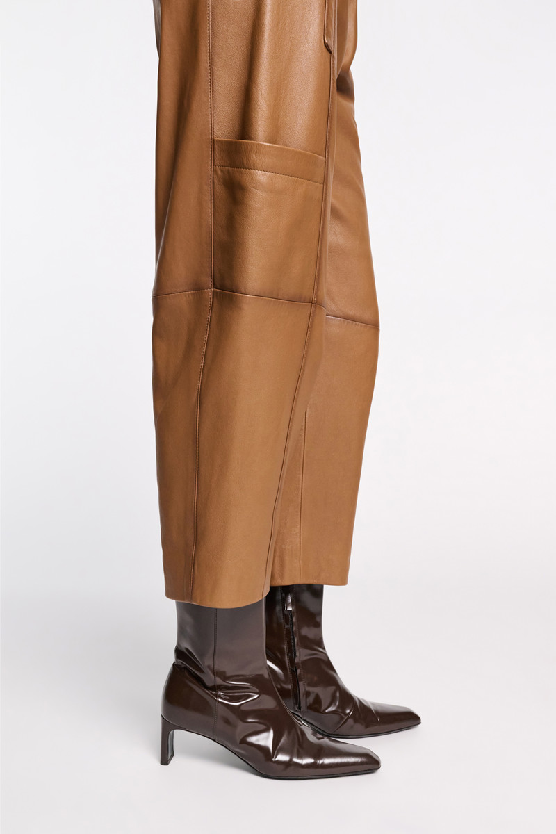 SLEEK STATEMENT II pants 5