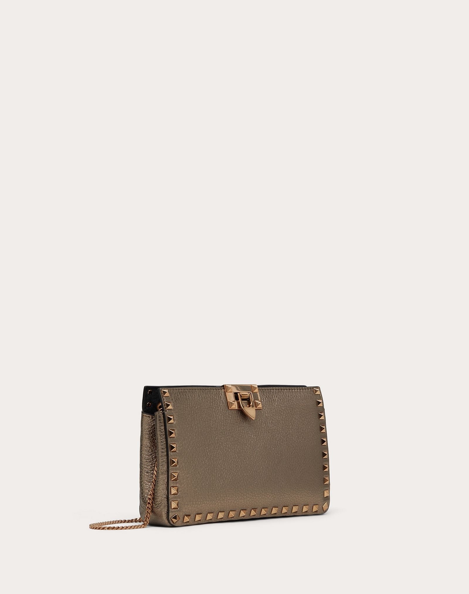 Rockstud Metallic Grainy Calfskin Clutch - 2