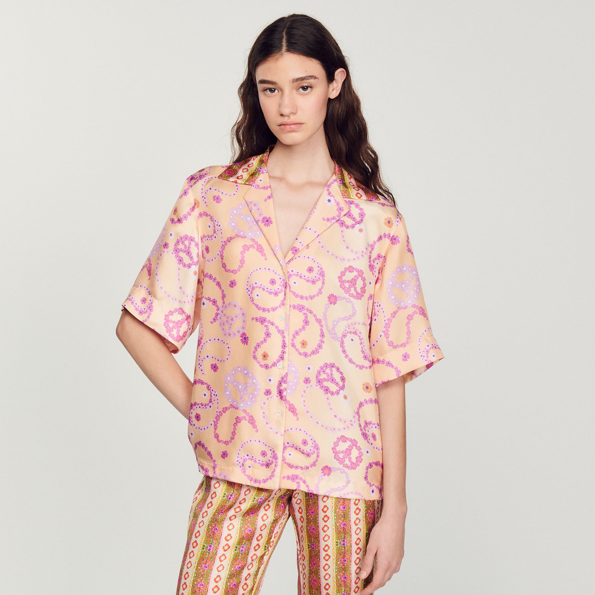 Flowing shirt with Peace & Love print - 2