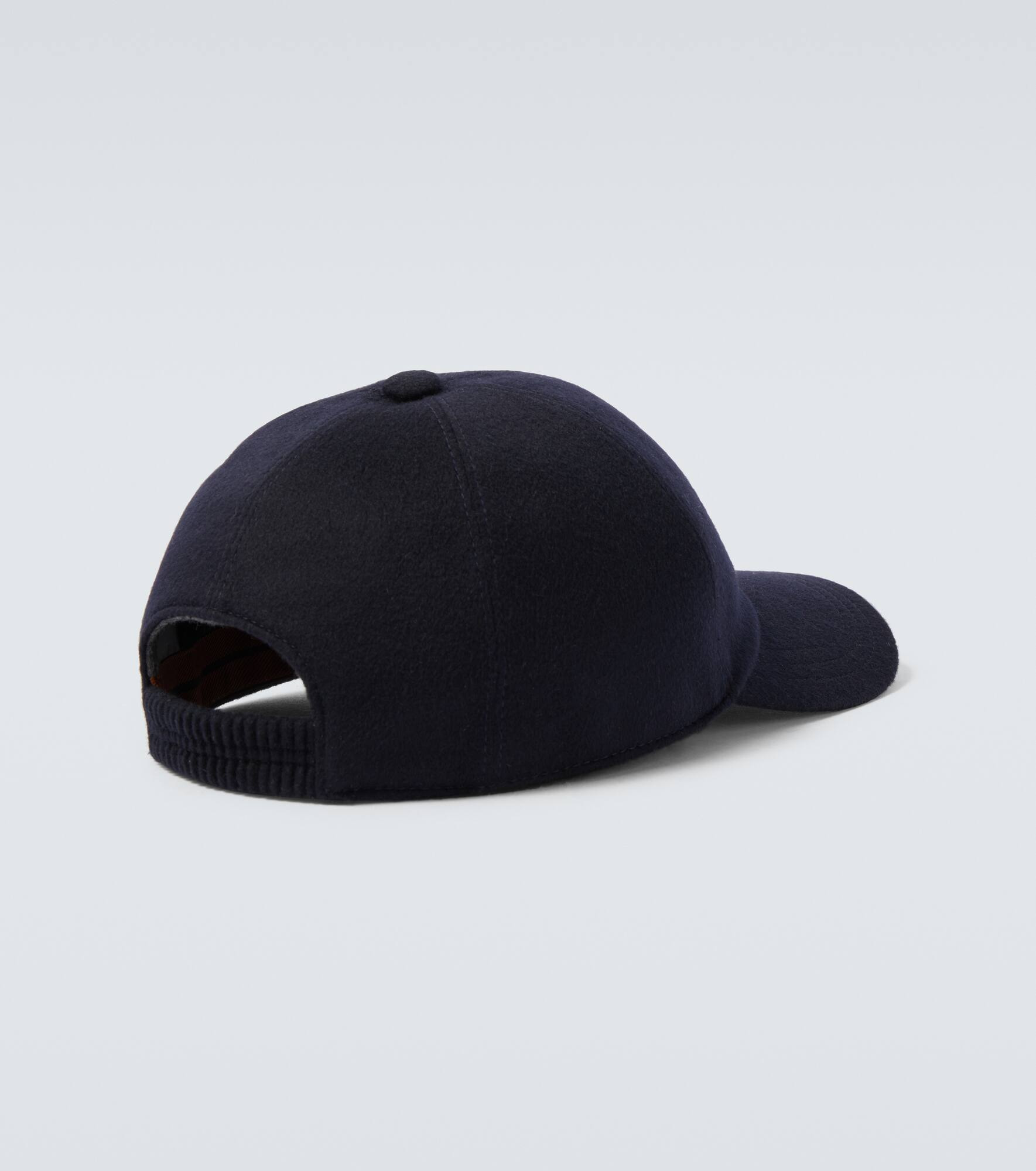 Embroidered cashmere baseball cap - 2