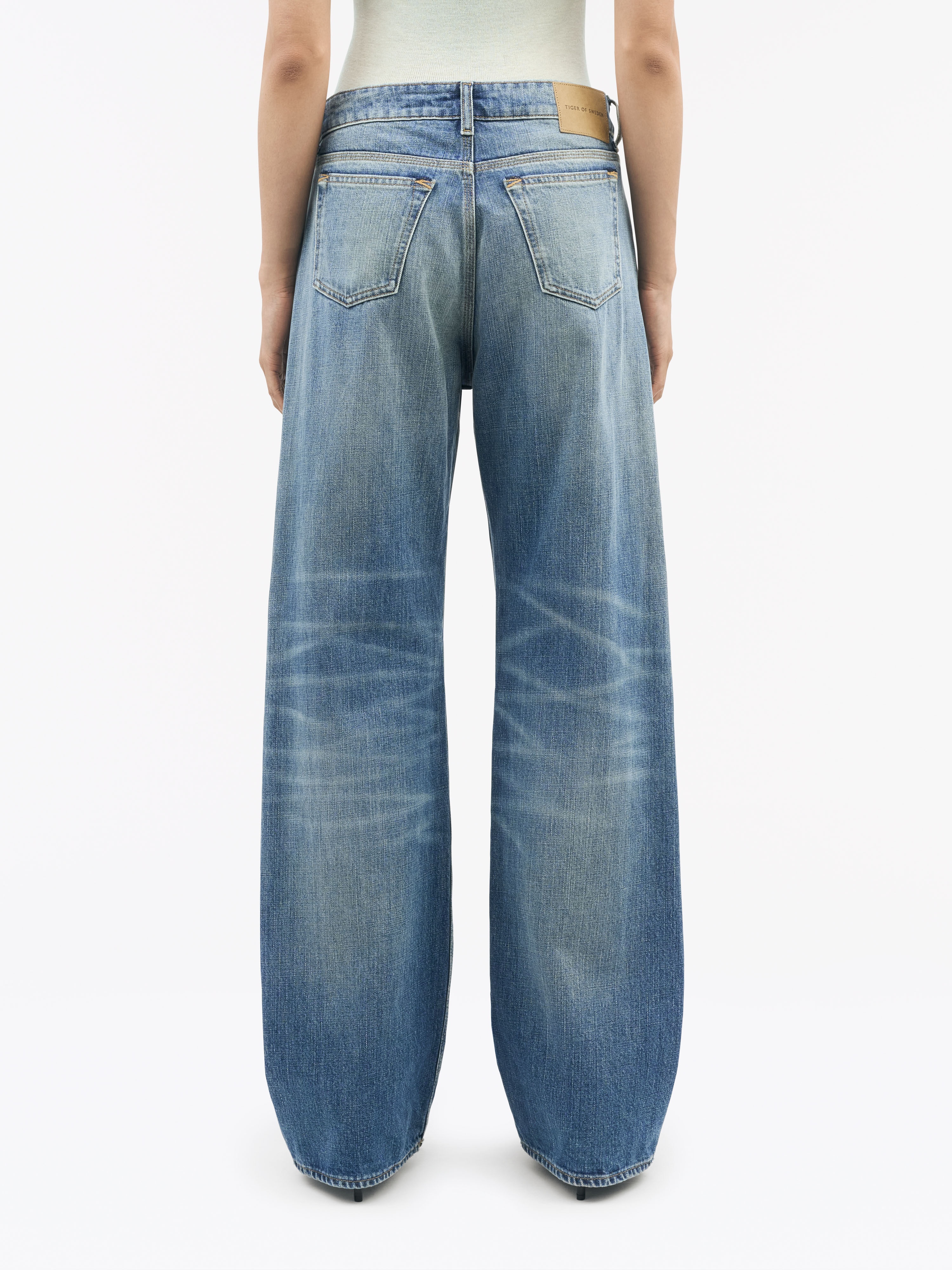 Letty Boyfriend-style Jeans - 5