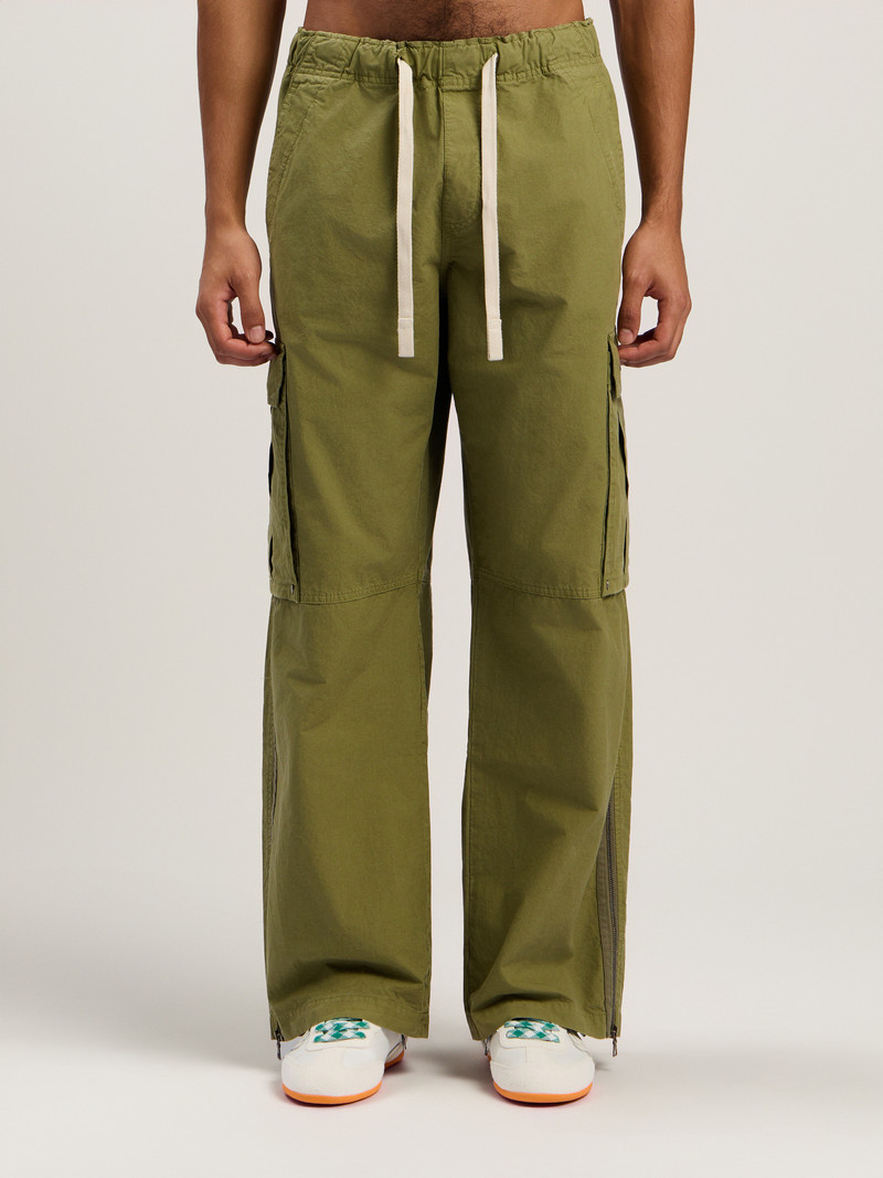 Curved Logo Cargo Pants 3