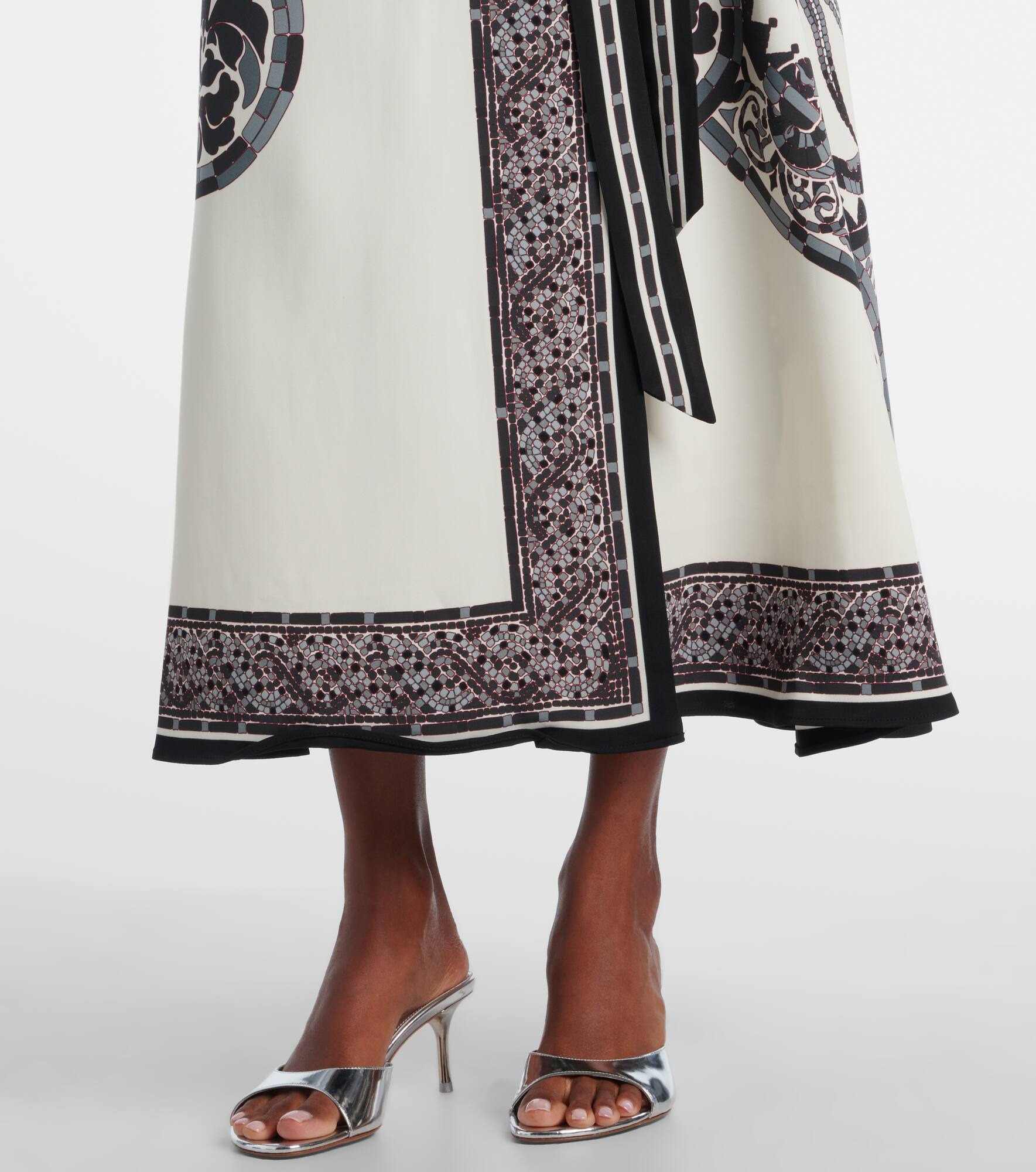 Printed wrap dress - 5