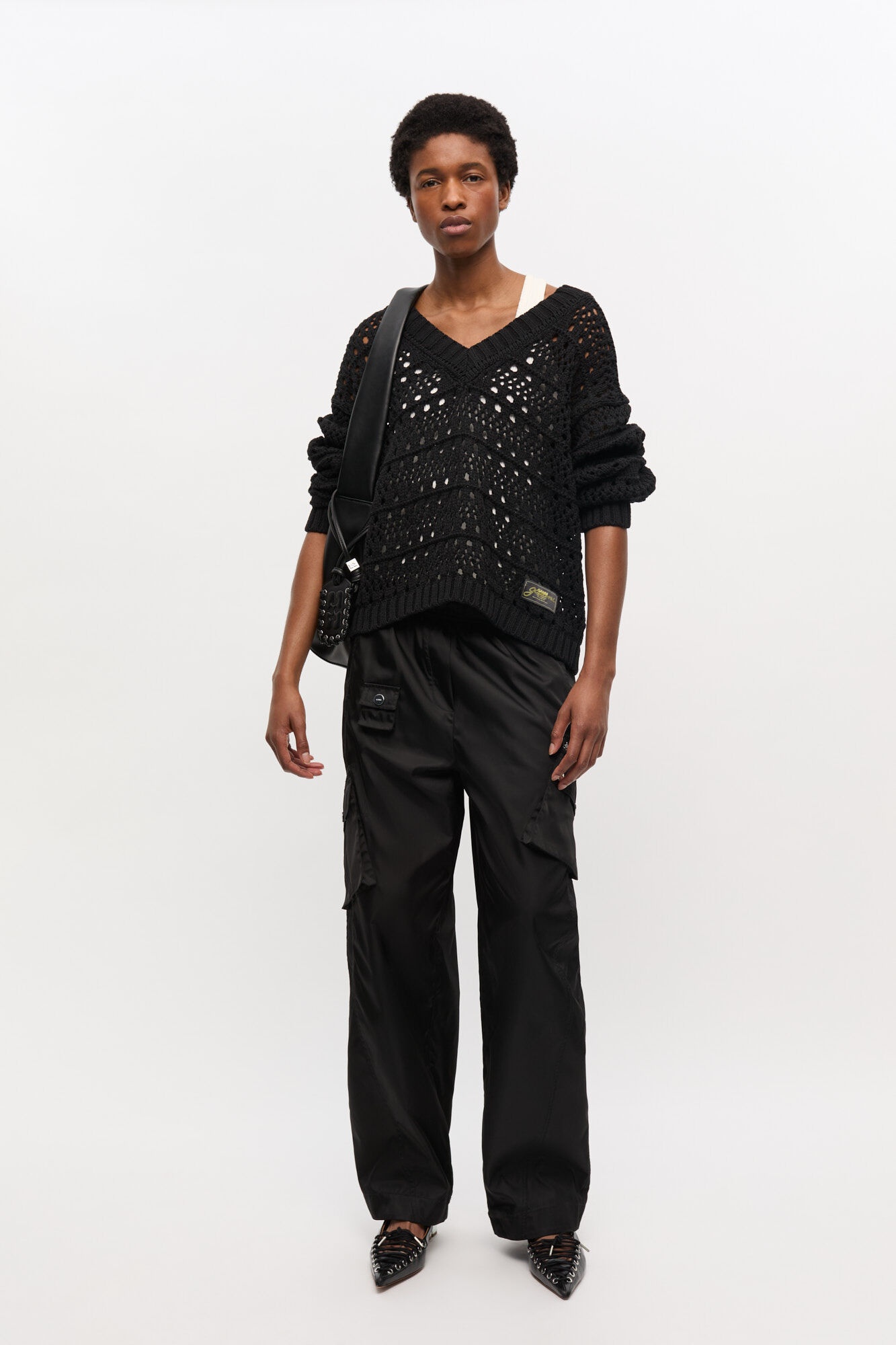 BLACK CROCHET V-NECK SWEATER - 3