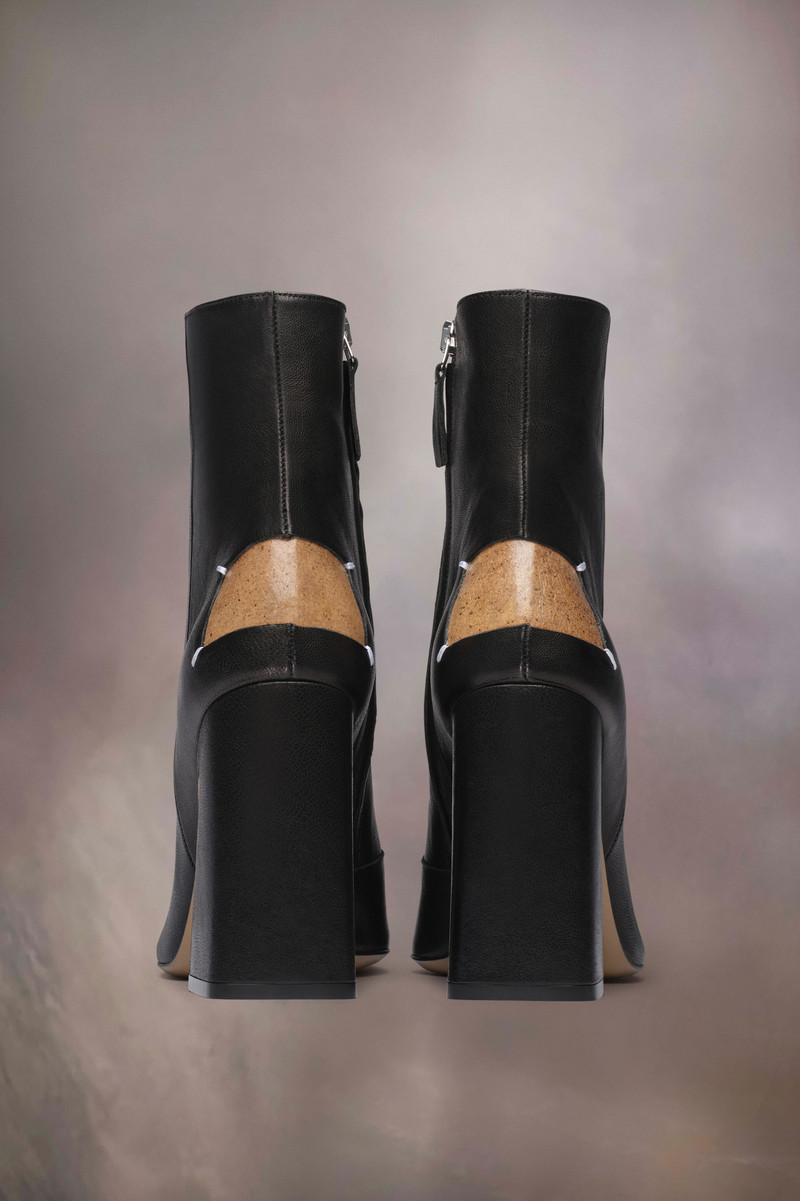 Four stitches décortiqué boots 3