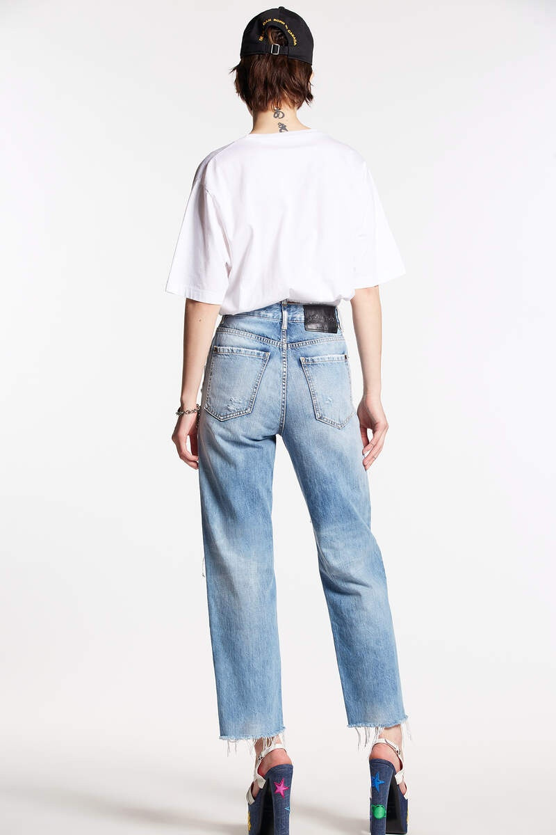 DSQUARED2 LIGHT SUPER RIPPED WASH BOSTON JEANS outlook
