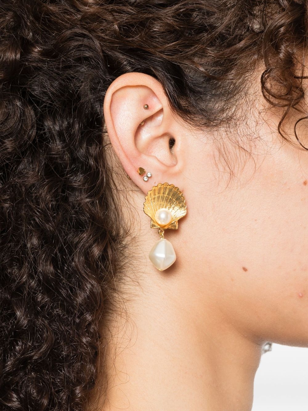 shell-pearl earrings - 2