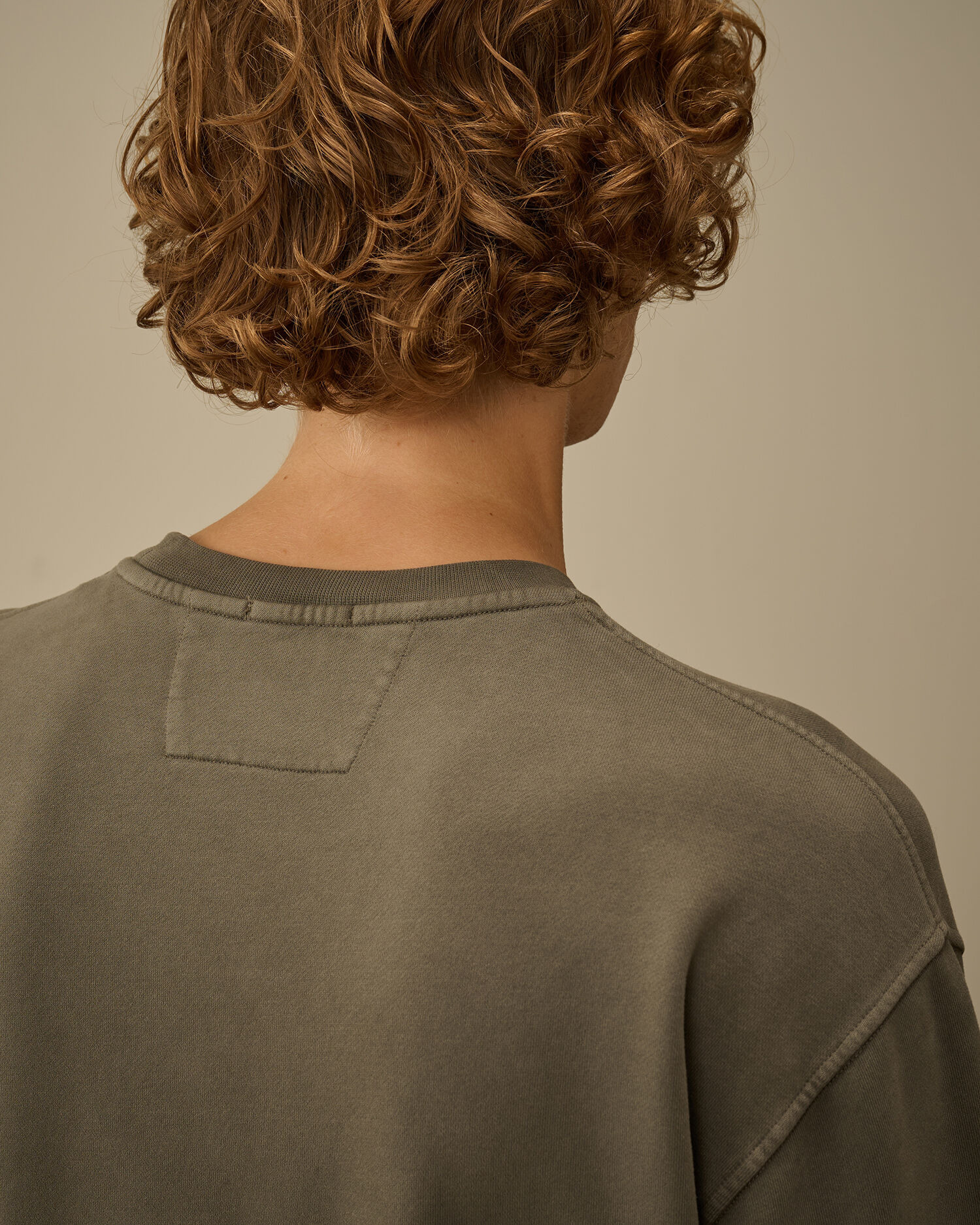 Brushed and Emerized Diagonal Fleece Crewneck Lens Sweatshirt - 6