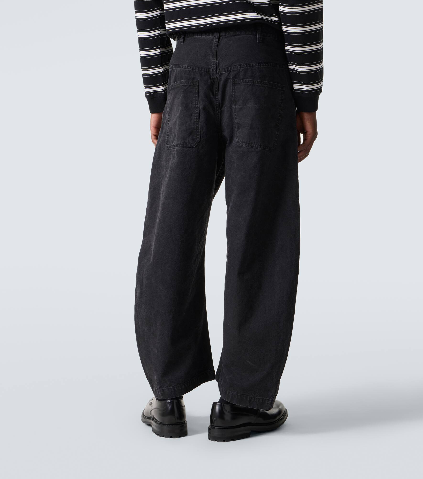 Mid-rise barrel-leg jeans - 4
