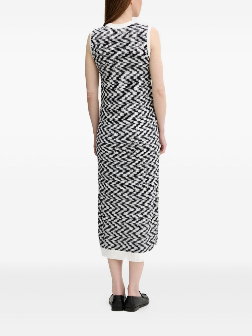 chevron-pattern sleeveless midi dress - 2