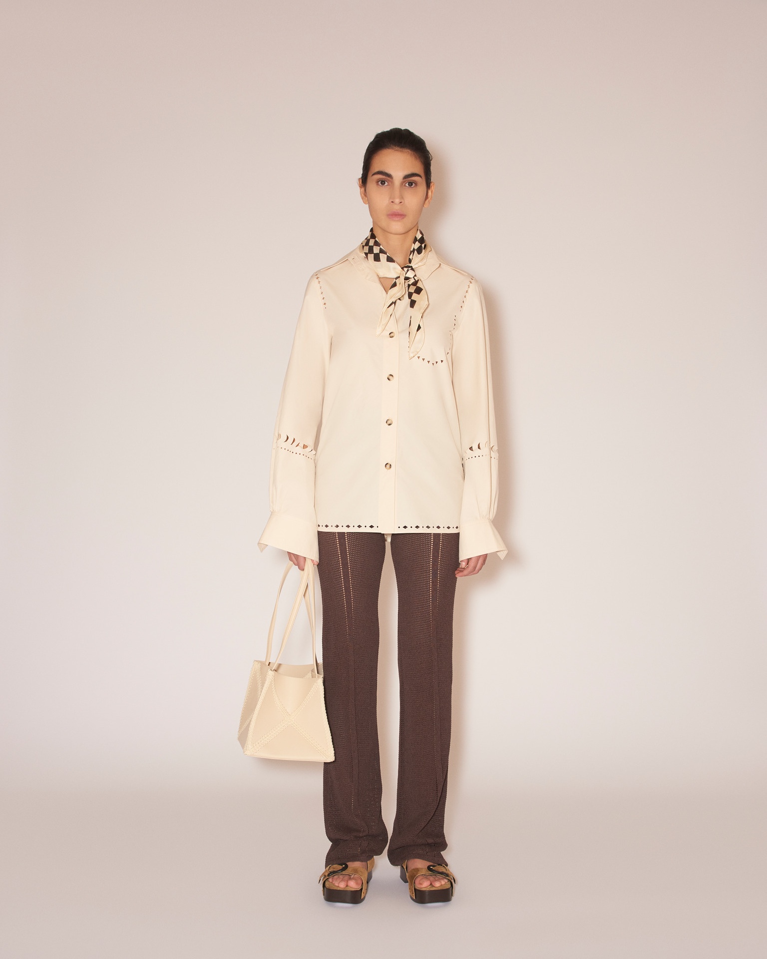 MOA - Heavy poplin laser-cut shirt - Creme - 3