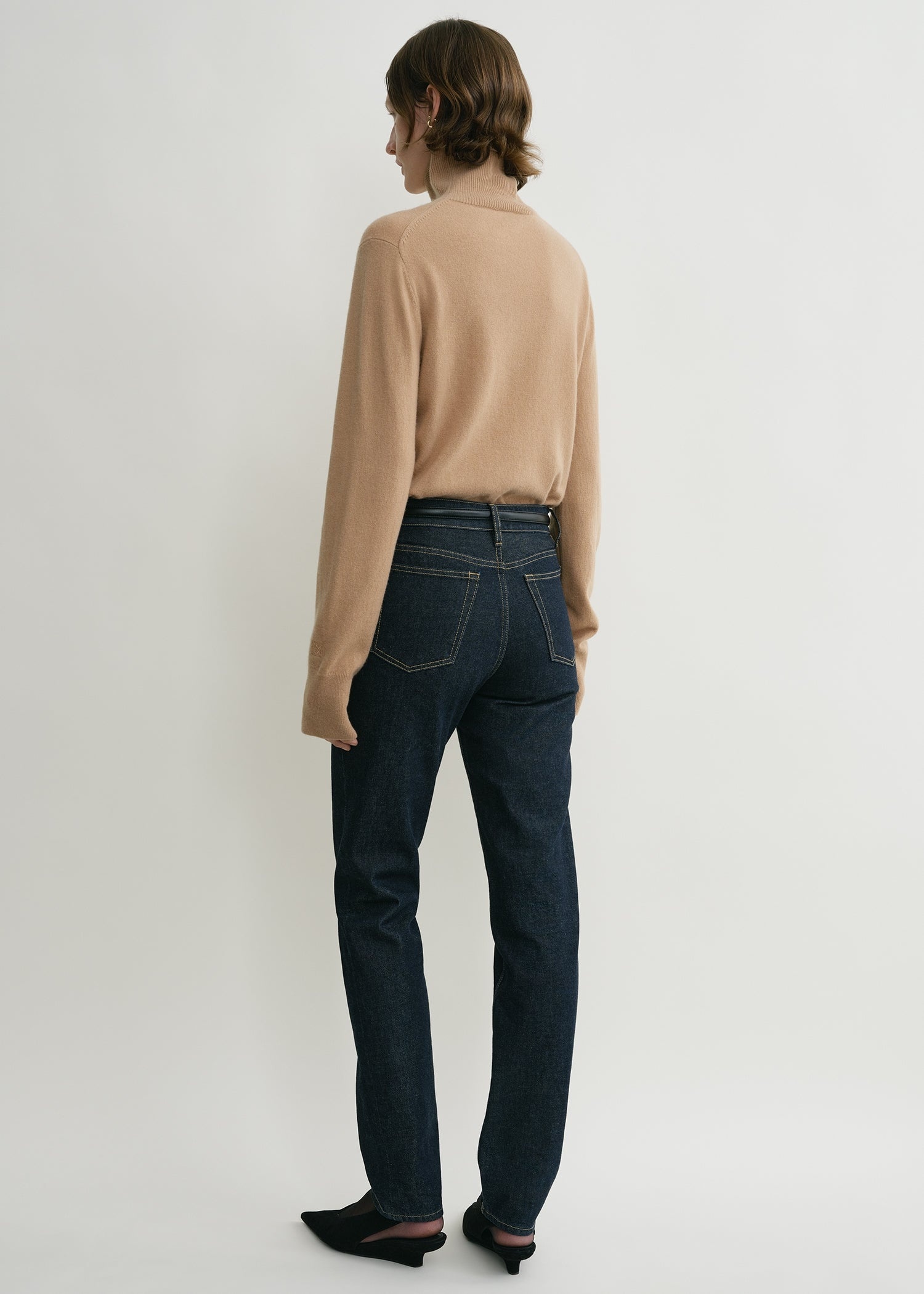 Cropped turtleneck camel - 4