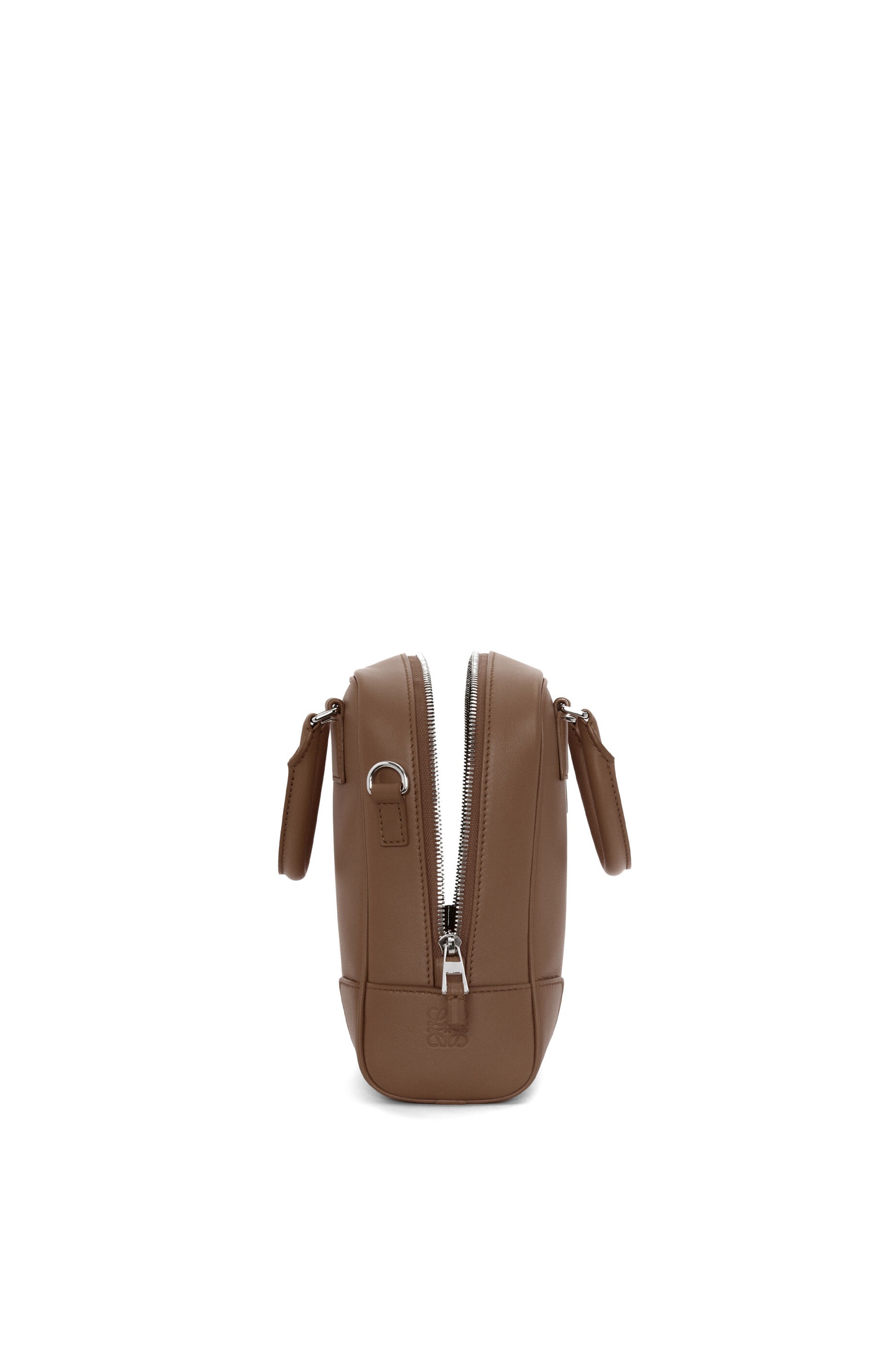 [LOEWE] amazona15 ロエベ アマソナ15 Loewe Amazona 15 in nappa calfskin | REVERSIBLE