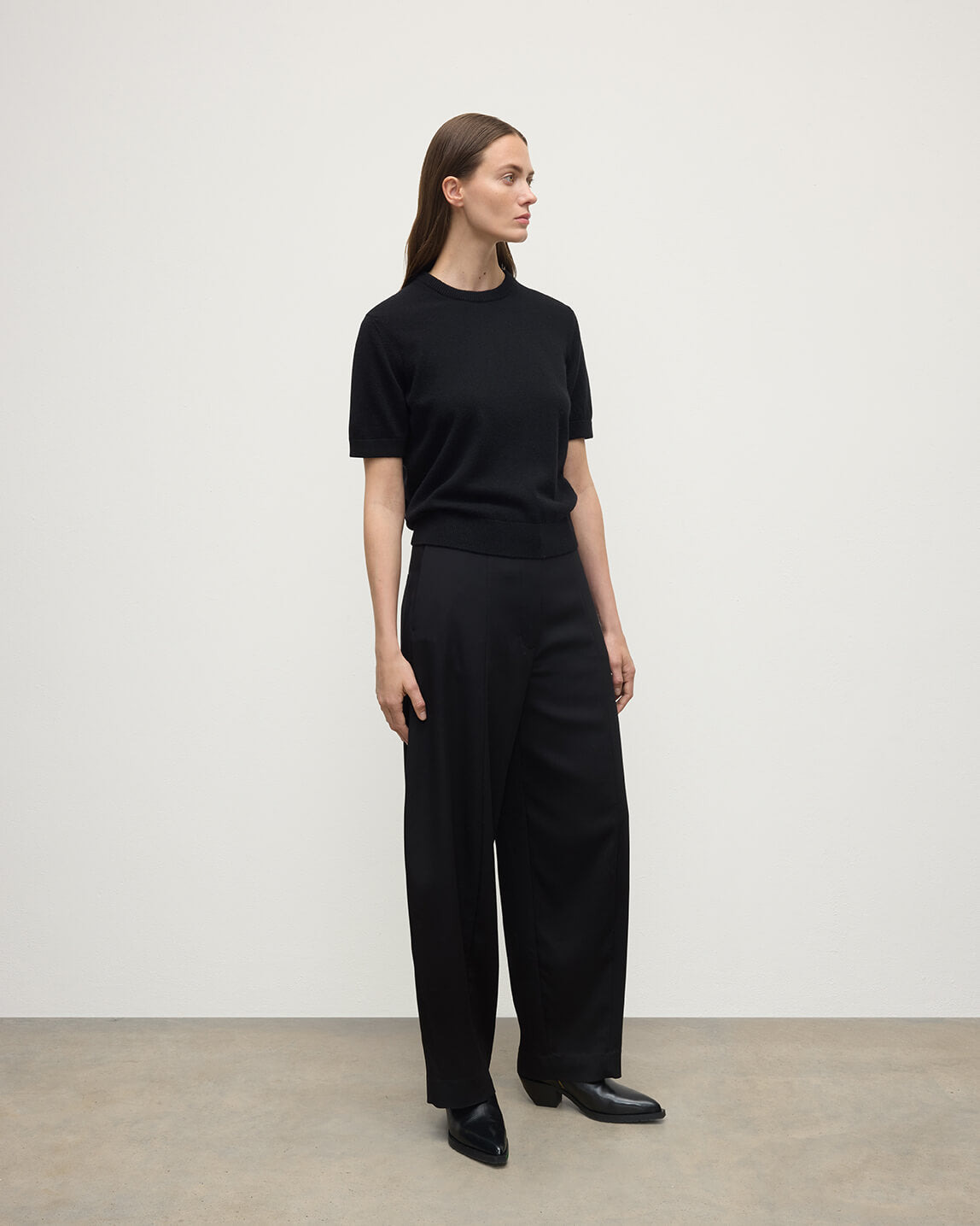 Classic Cashmere Black T-shirt - 3