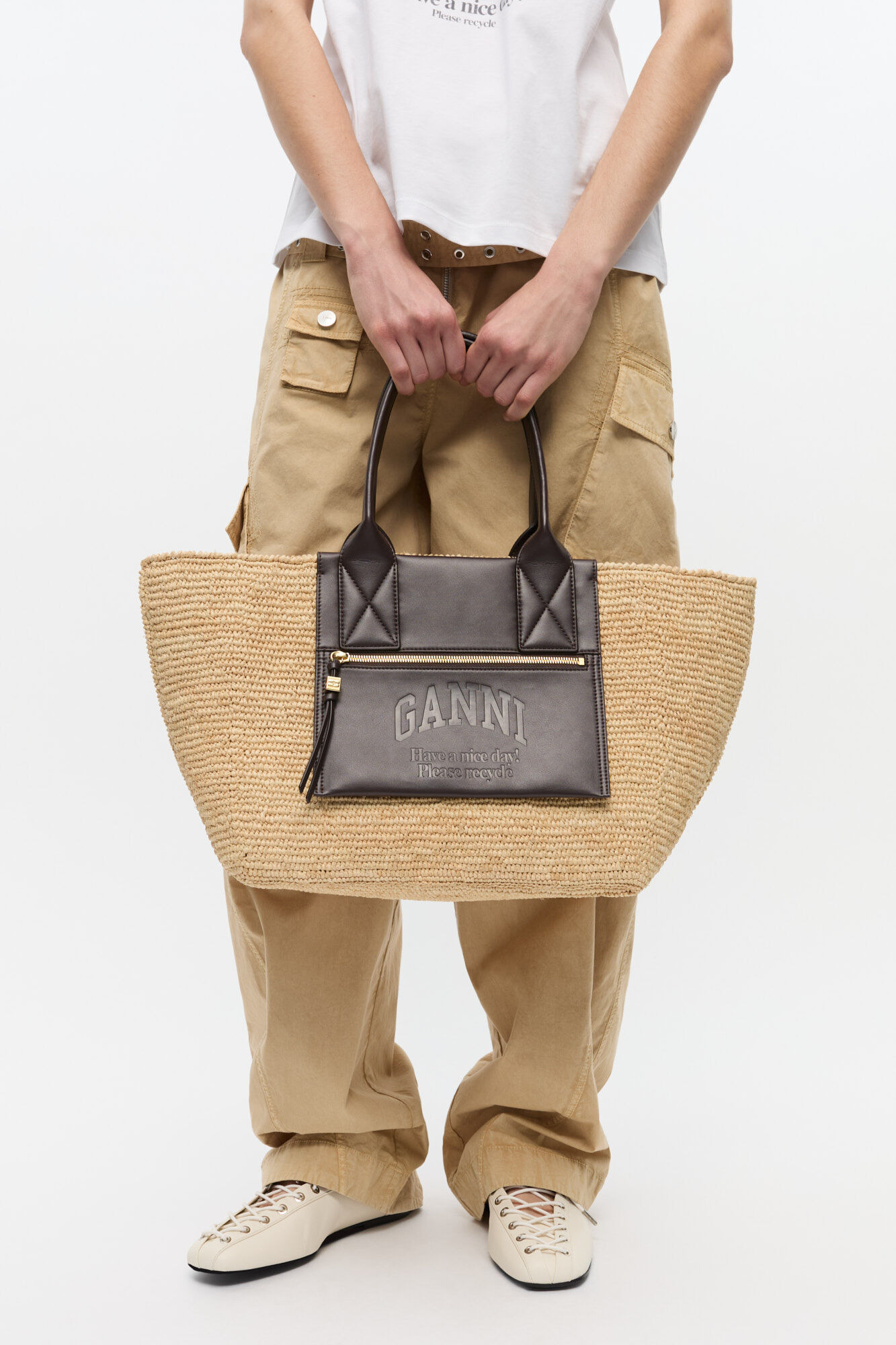 BROWN MEDIUM EASY SHOPPER - 5