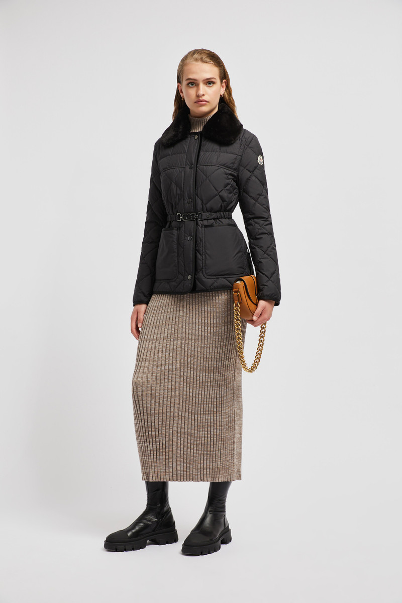 Moncler Cygne Short Down Jacket outlook
