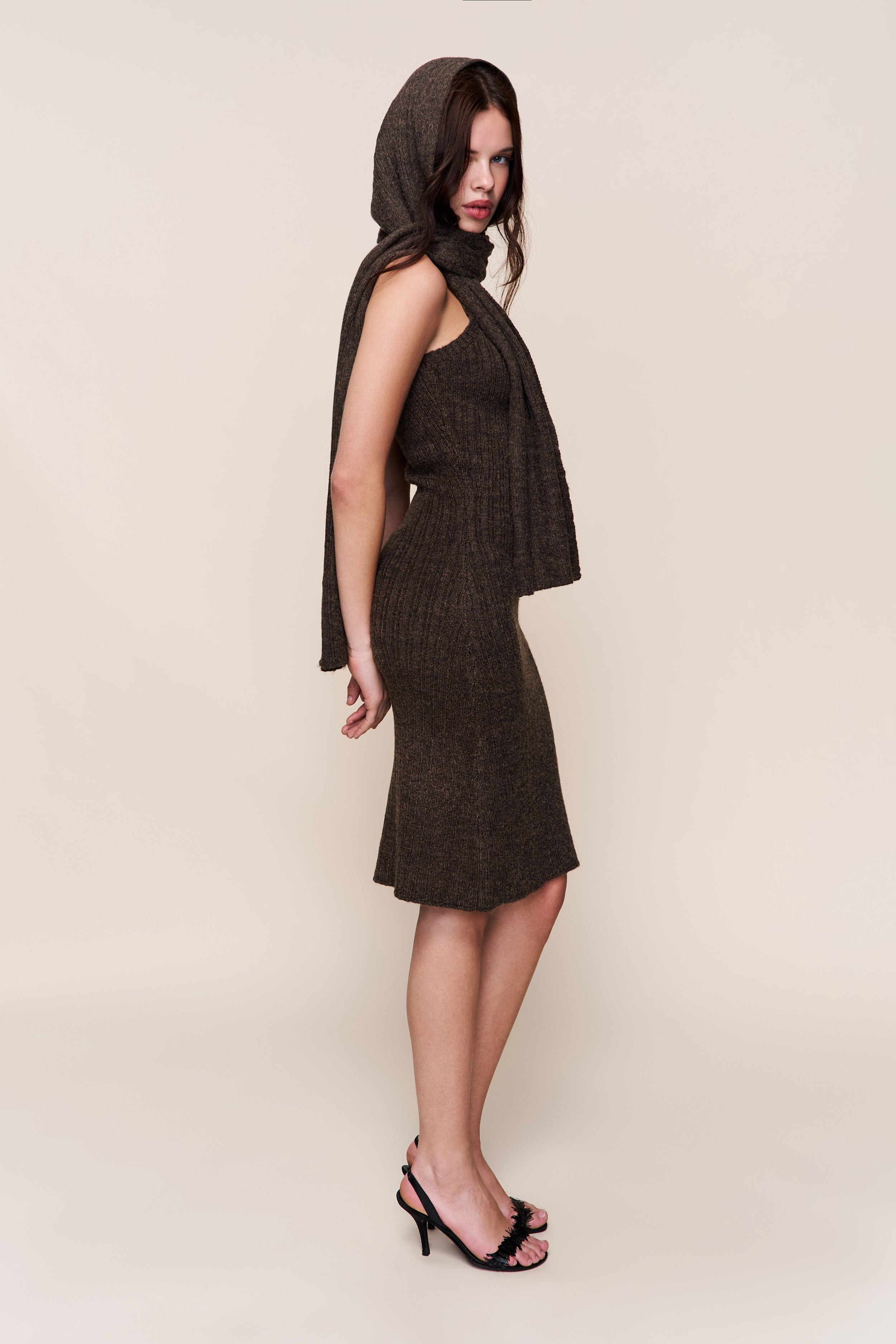 HOODED KNIT DRESS - 4