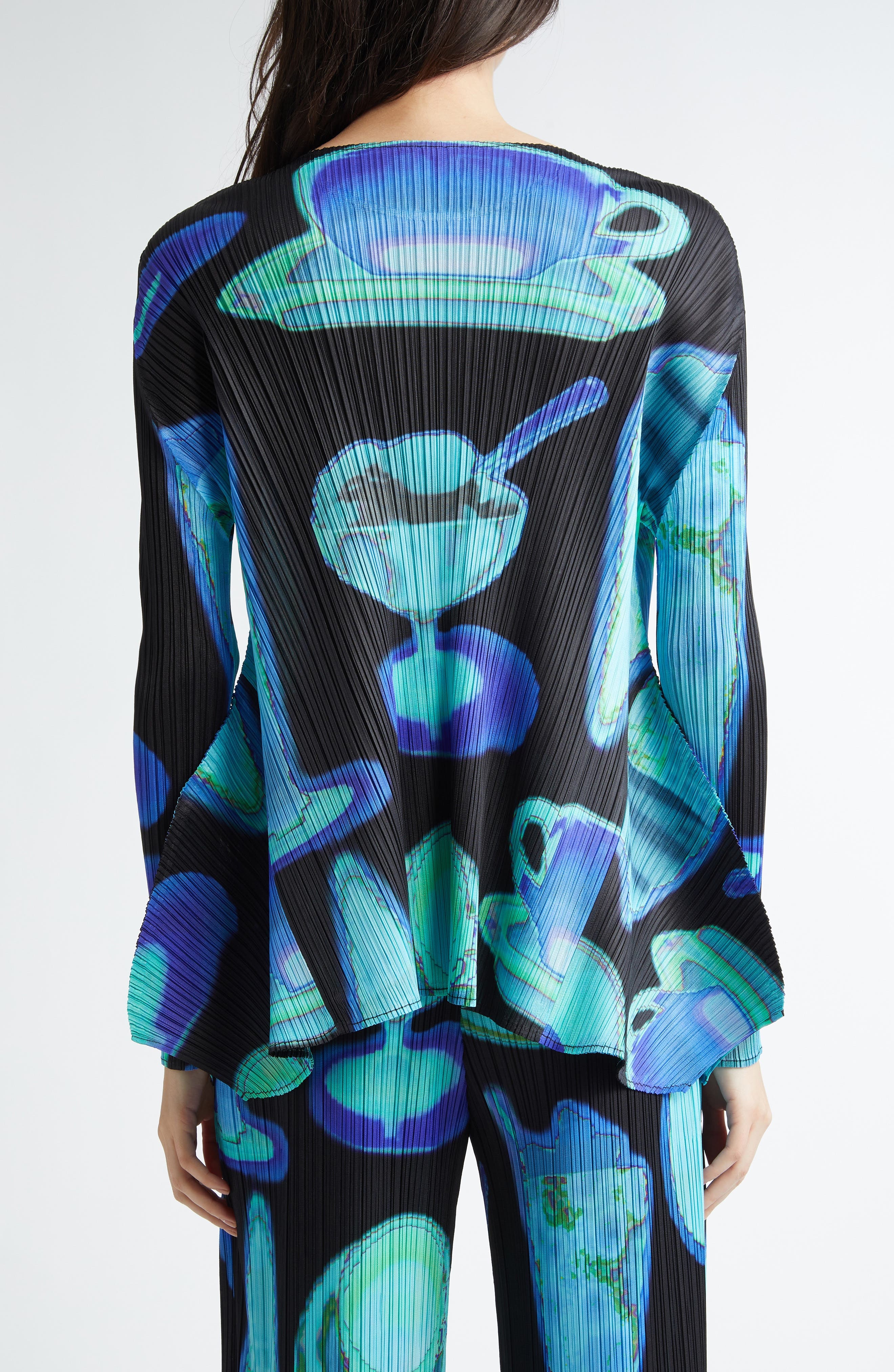 Pleats Please Issey Miyake Thermal Floods Print Pleated Top in Black at Nordstrom - 3