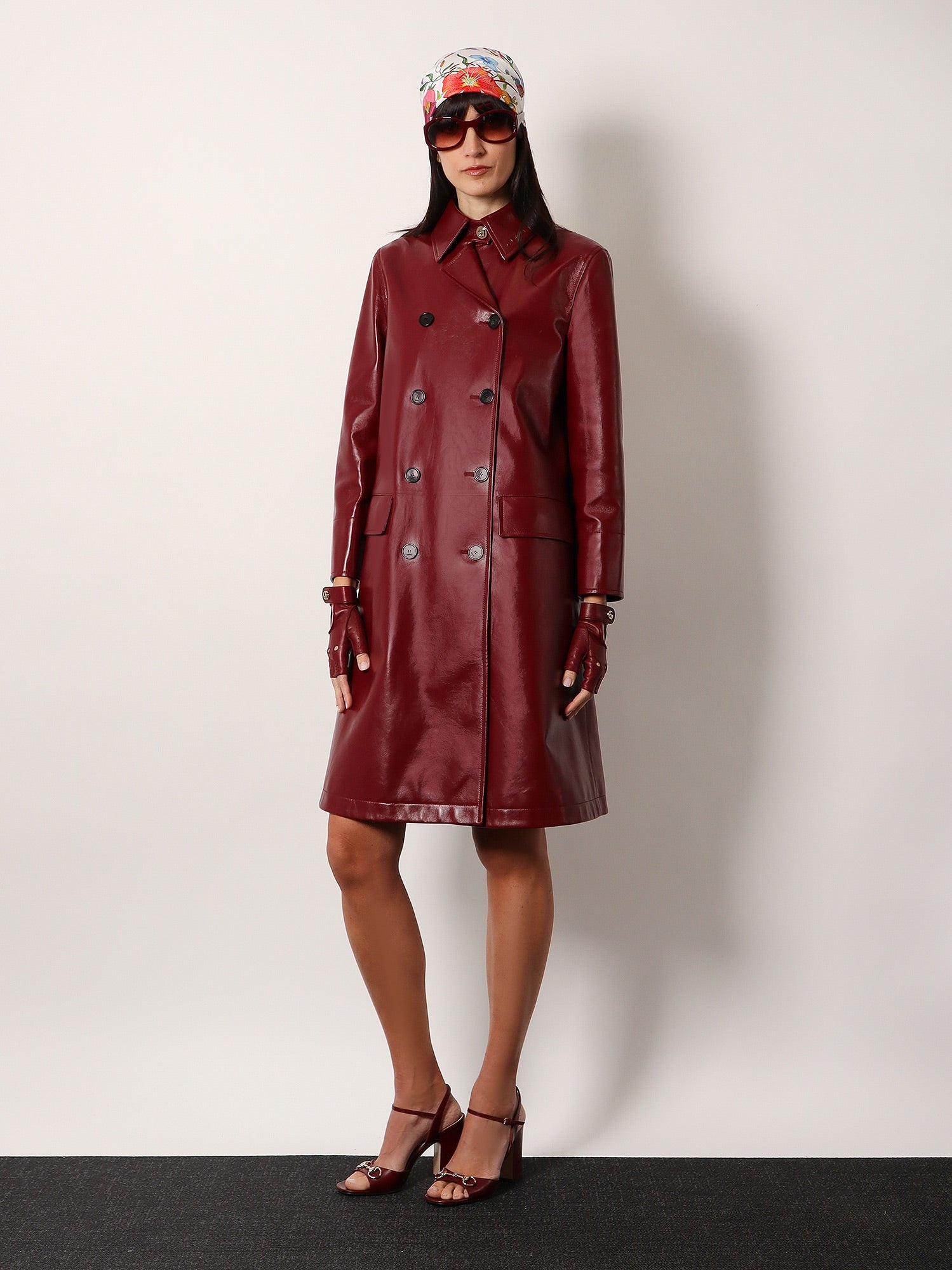 レザージャケット・コート Gucci Double-Breasted Coat In Glossy Leather GUCCI Double-breasted leather coat | worldclassfashion