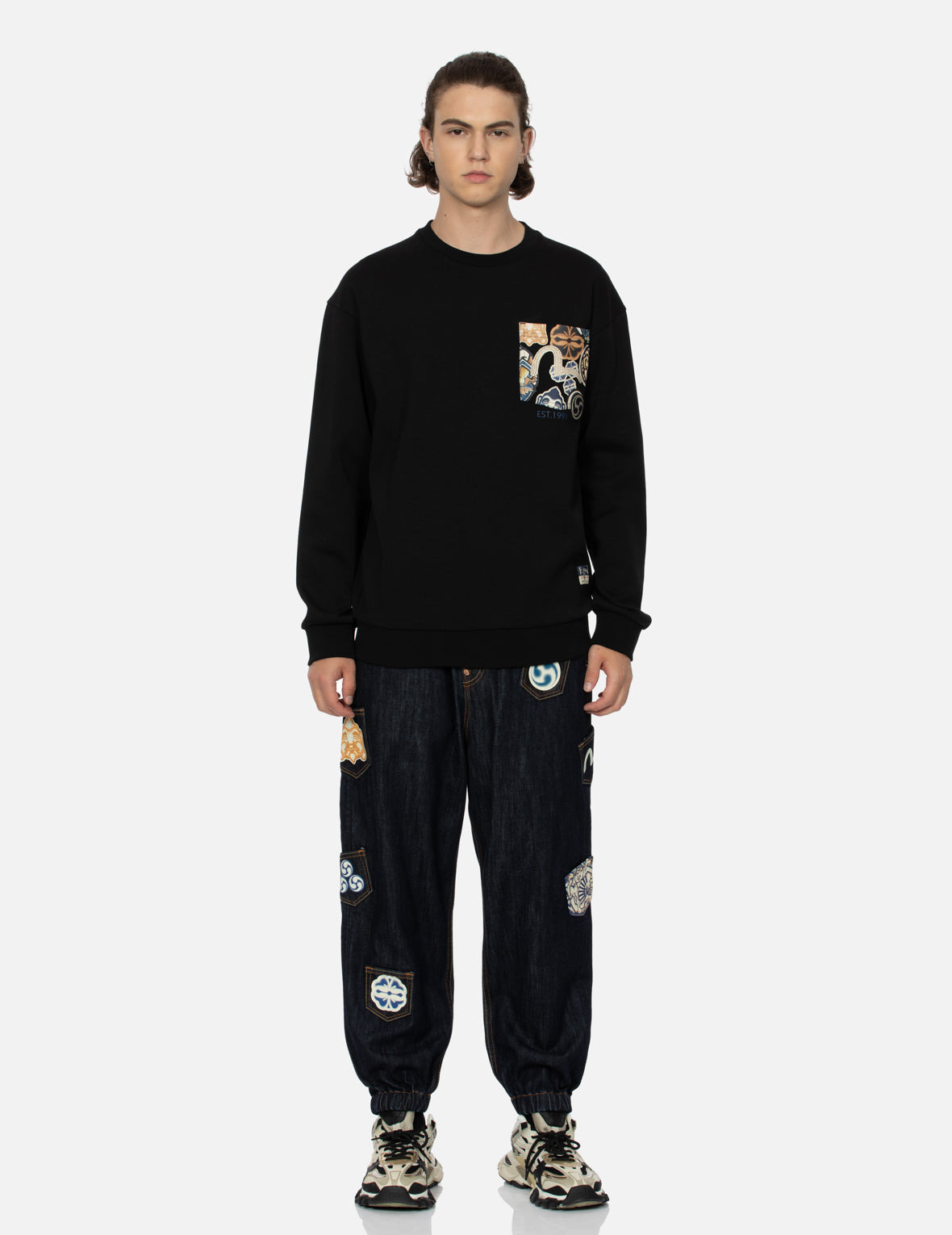 SEAGULL EMBROIDERY WITH KAMON PRINT POCKET RELAX FIT SWEATSHIRT - 5