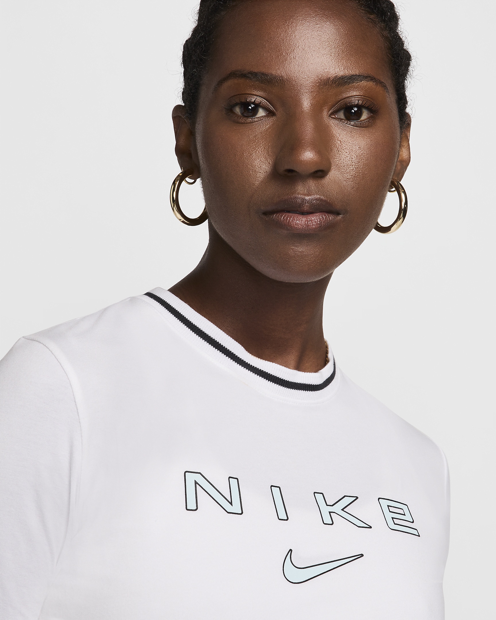 Women's Nike Sportswear Chill Knit Slim Long-Sleeve Cropped Graphic Tee - 3