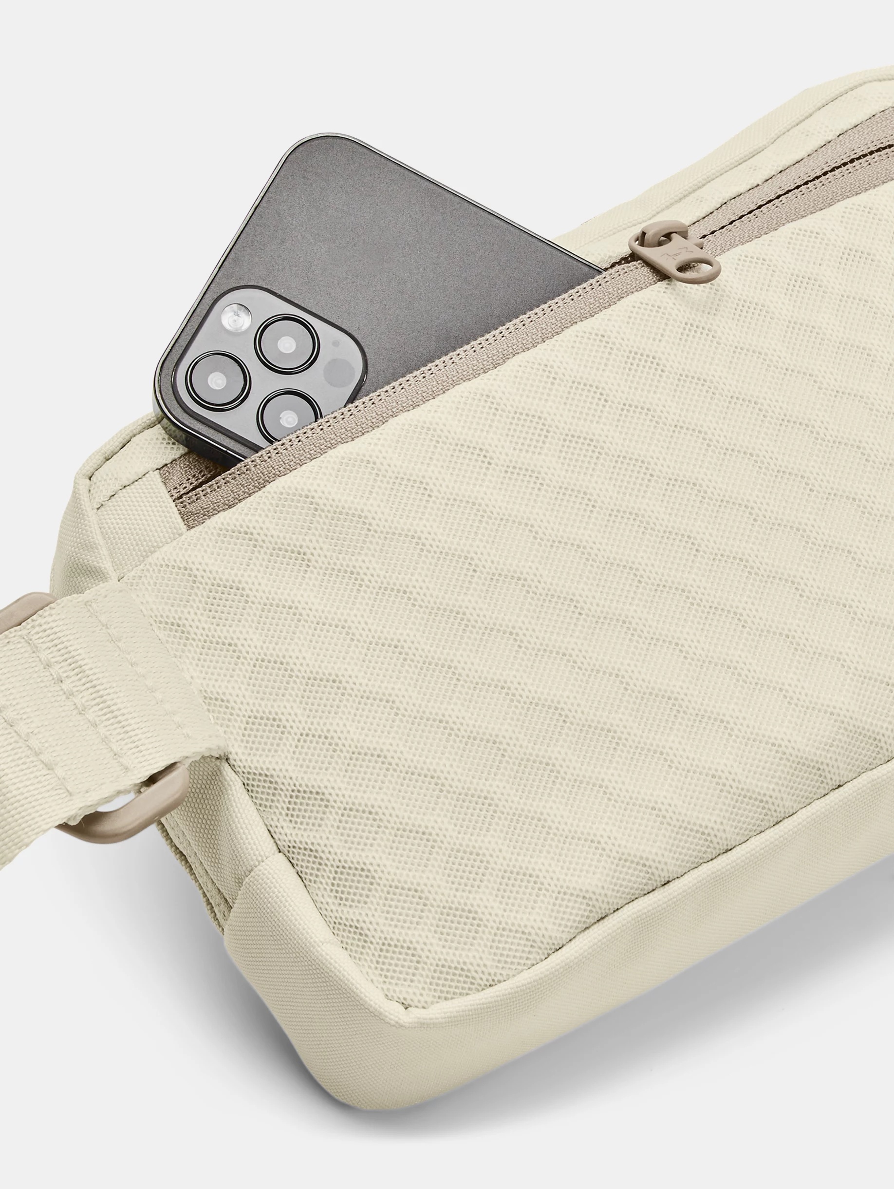 UA Loudon Waist Bag Crossbody - 3