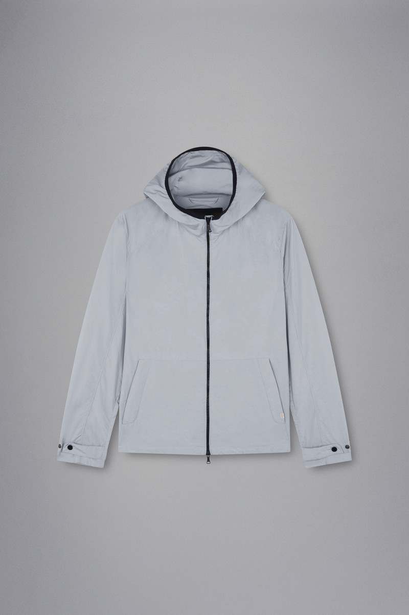 RE-130 HIGH DENSITY WINDBREAKER 1