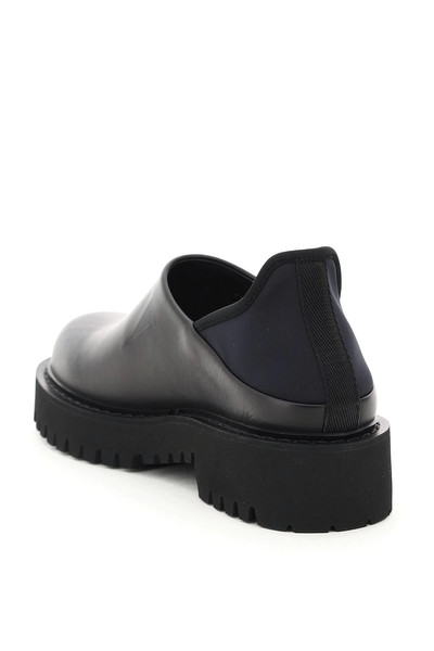 Valentino LEATHER CLOGS VLTN outlook