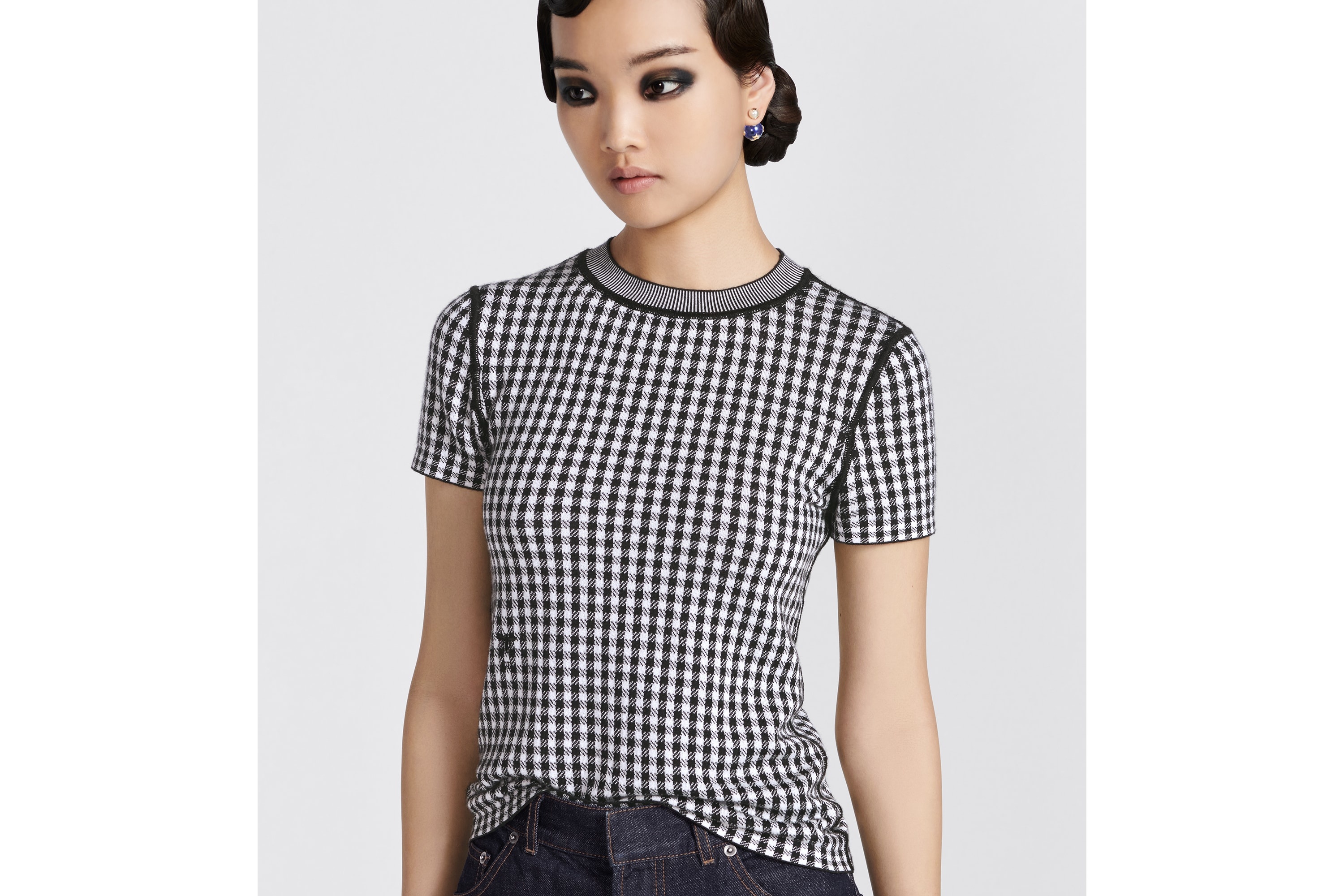 Short-Sleeved Sweater - 7