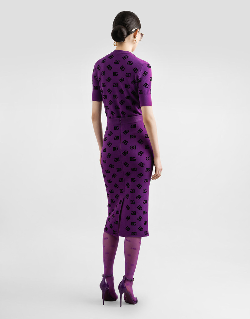 Jacquard skirt with slit 3