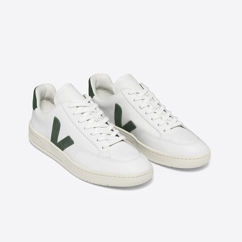 VEJA V-12 LEATHER WHITE CYPRUS outlook