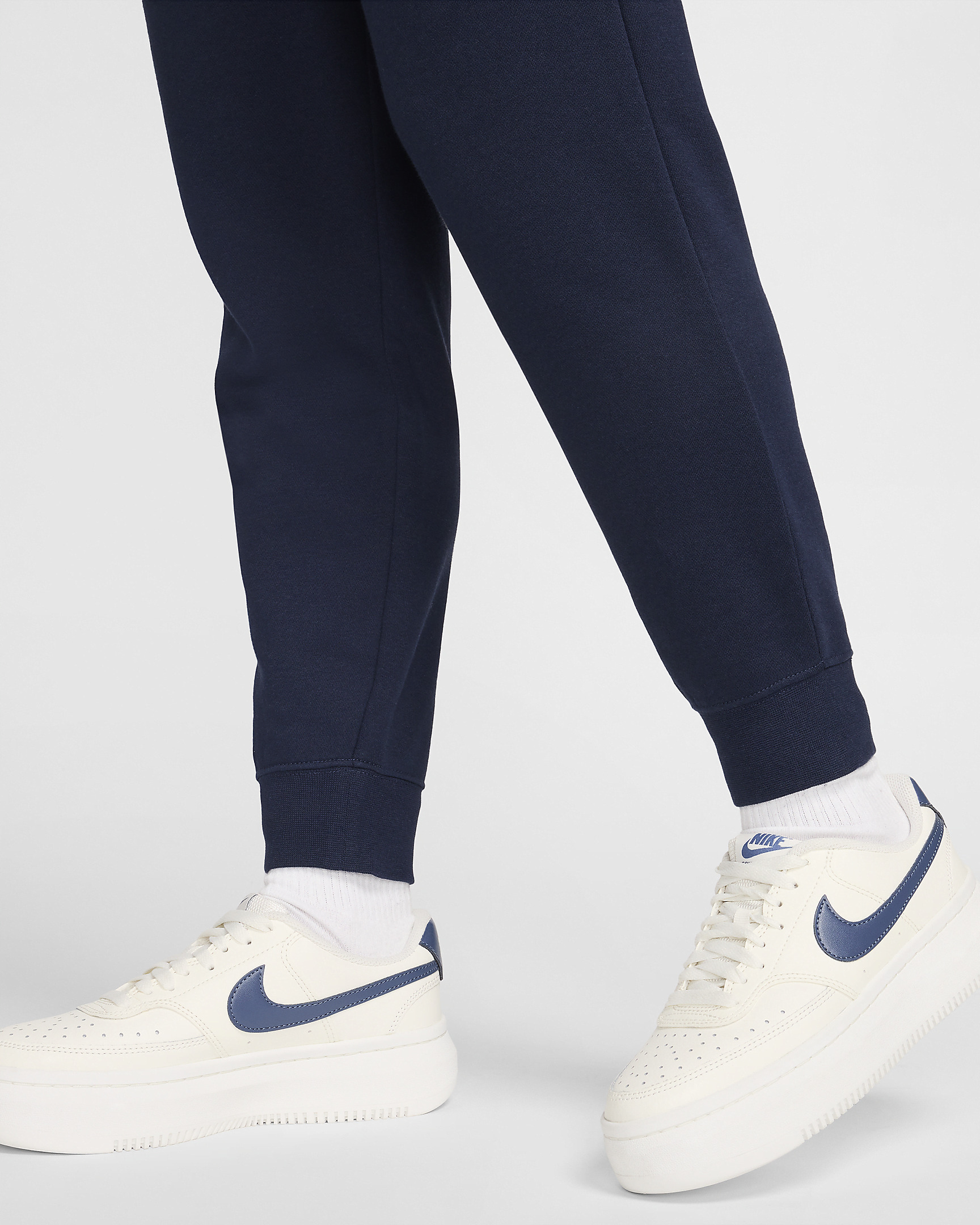 Nike Sportswear Club Fleece Women's Mid-Rise Joggers - 5