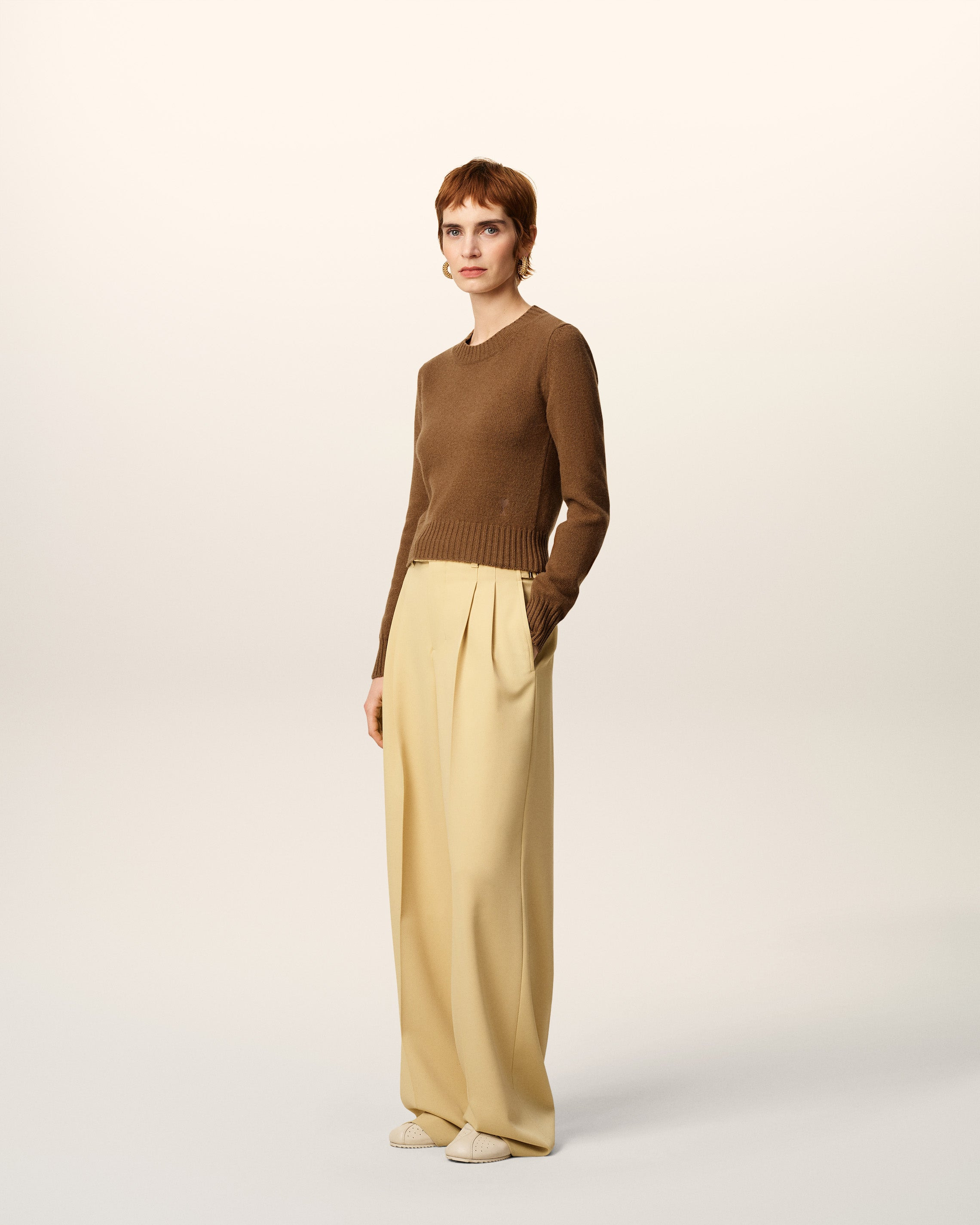 BROWN CASHMERE AMI DE COEUR CREWNECK SWEATER - 6
