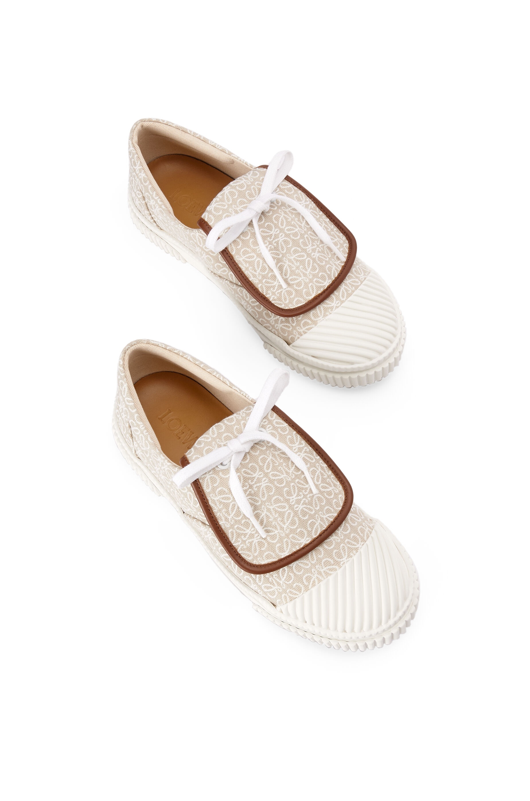 Anagram flap sneaker in jacquard and calfskin - 3