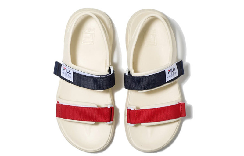 FILA (WMNS) FILA Surfy 'Creamwhite Red Black' 1SM01583D_121 outlook