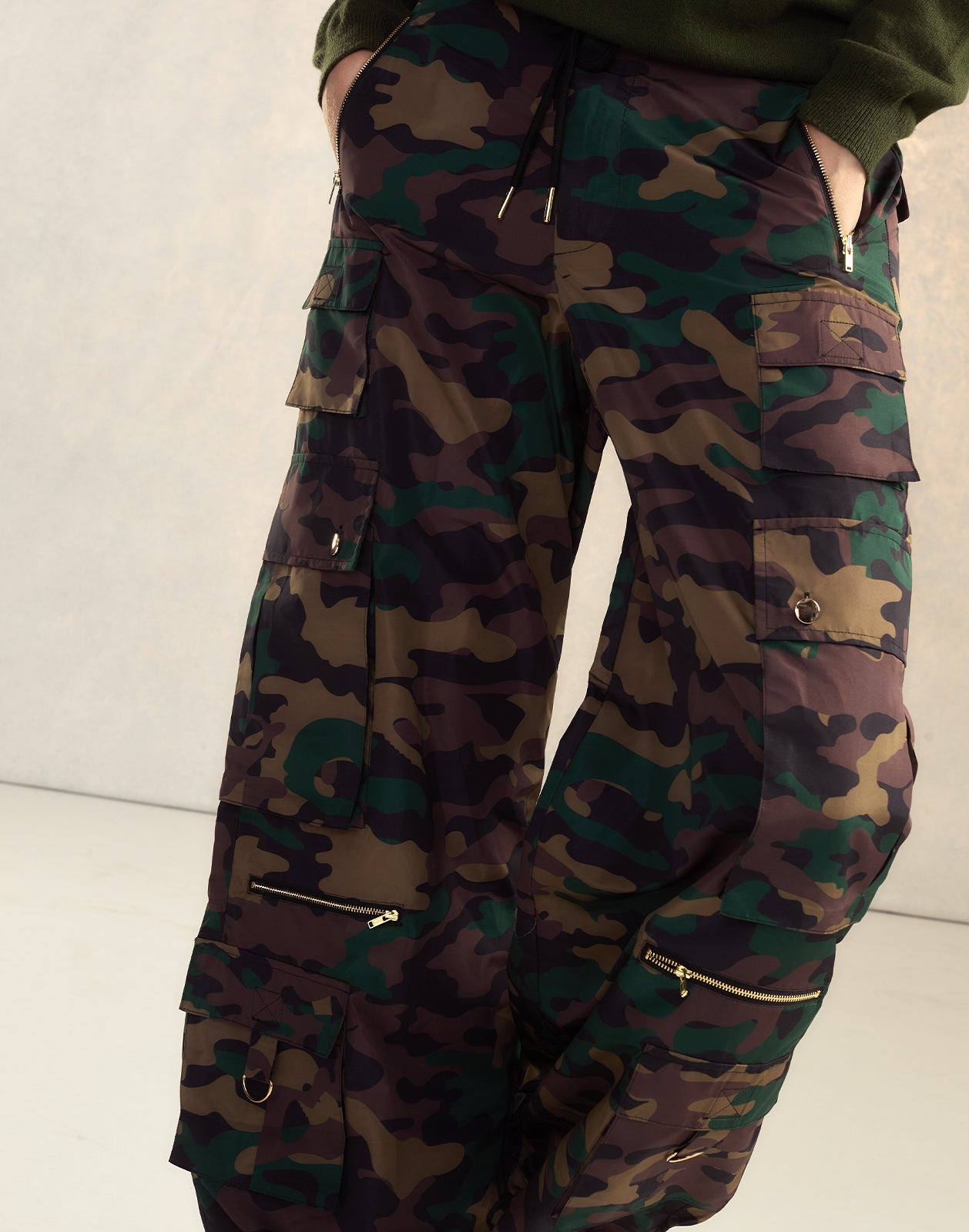Incognito Cargo Pants - 5