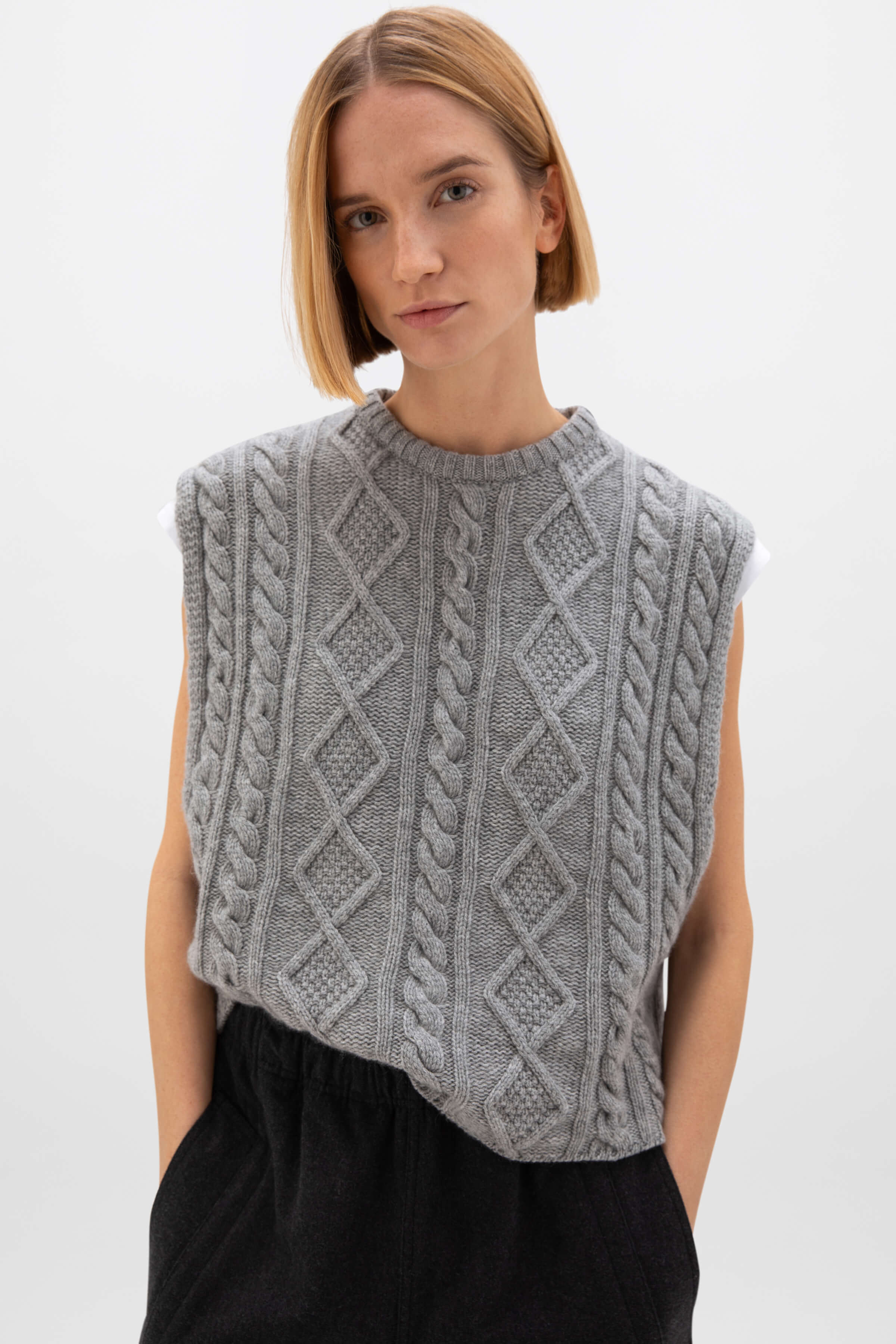 Oversized Aran Cable Cashmere Tank - 2