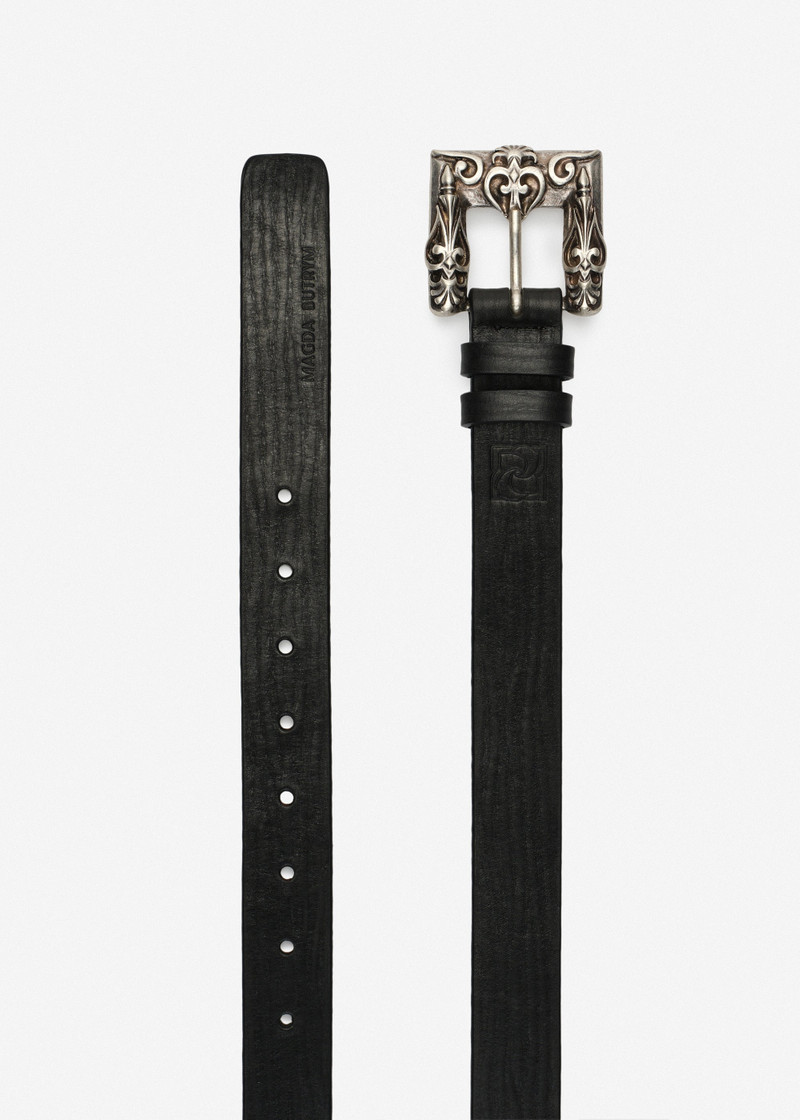Leather belt with ornamental silver buckle in black 1