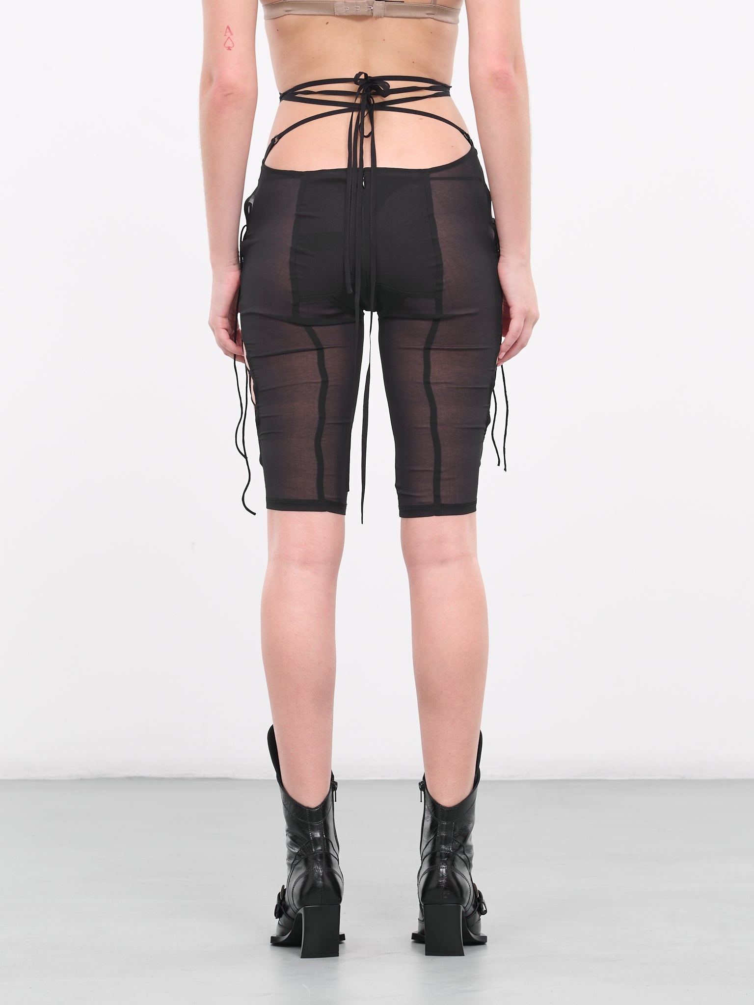 Lace-Up Short Leggings - 3