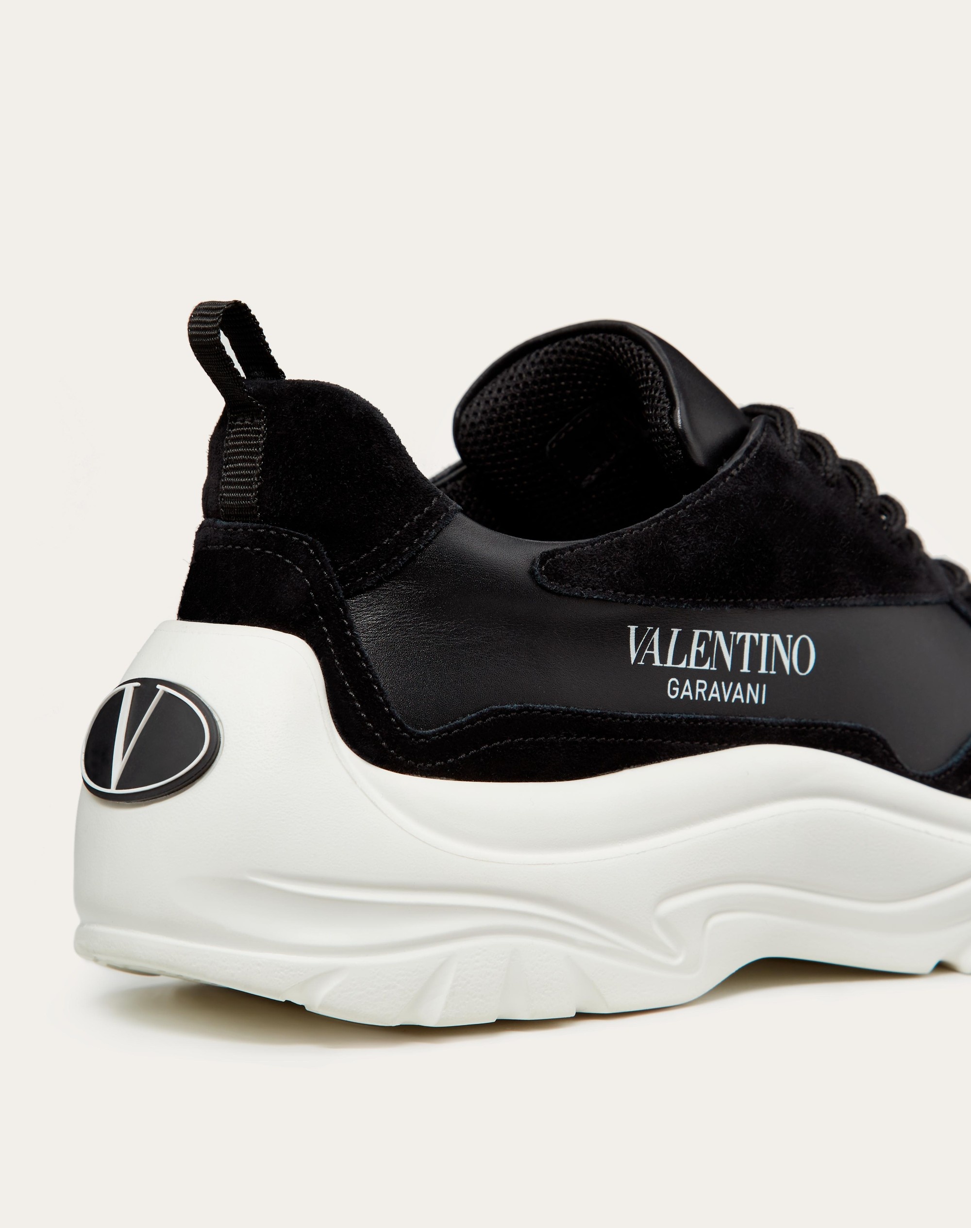VALENTINO GUMBOY SNEAKER スニーカー W0S0K55 AEQ 0NI Valentino Garavani White Gumboy Calfskin Sneakers Valentino