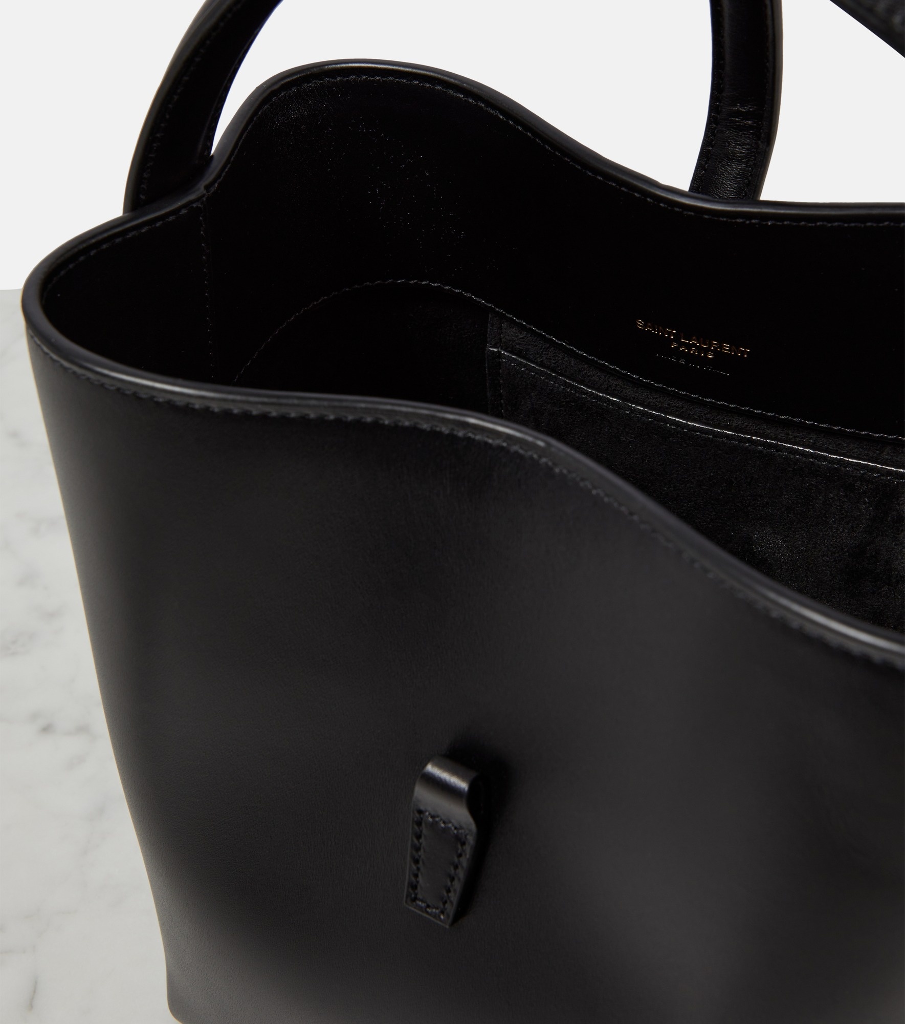 Le 37 Small leather bucket bag - 3